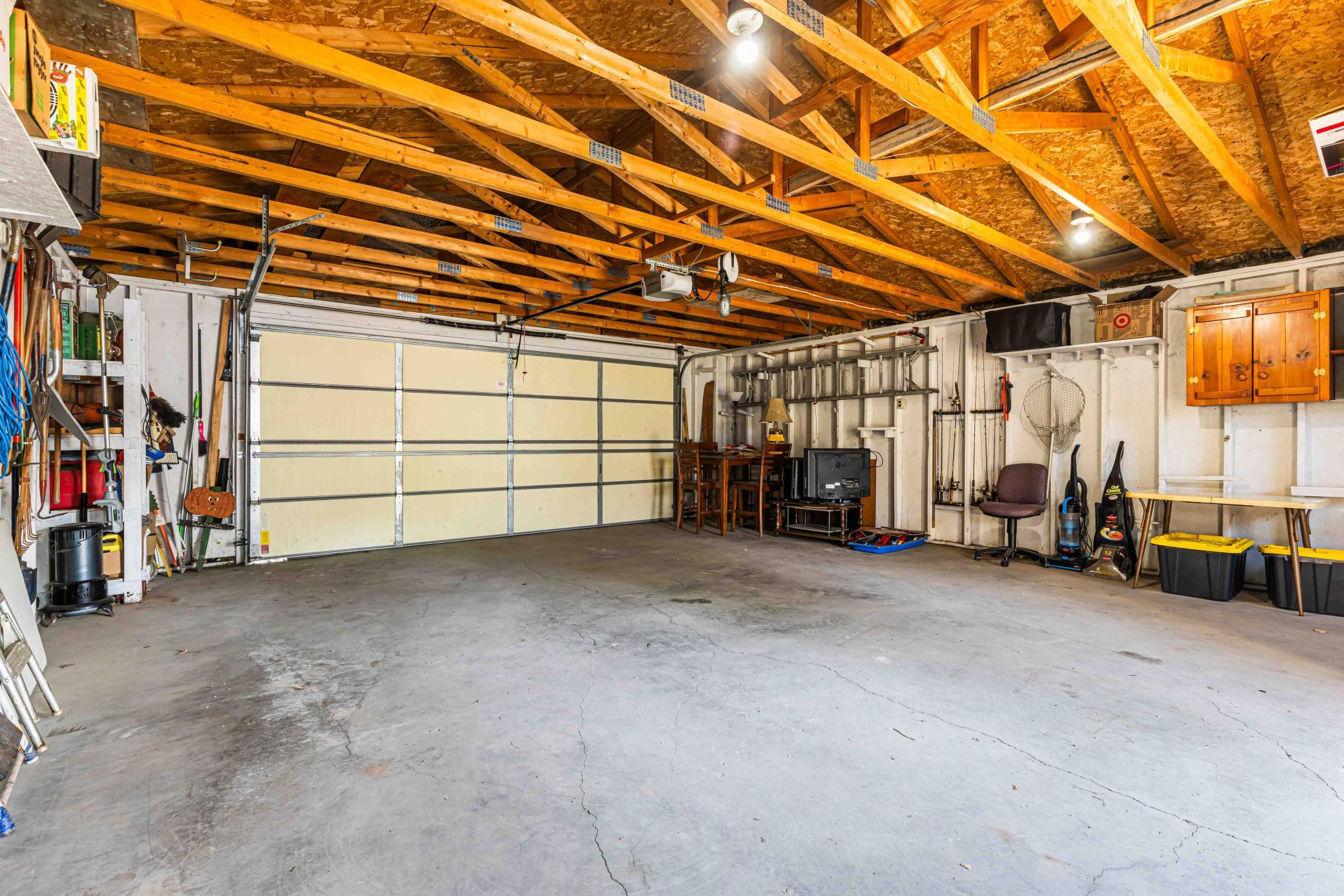 1930 single family home for sale at 319 1st Street in West Fargo, ND — 2 bed, 1 bath (photo 10 of 27)