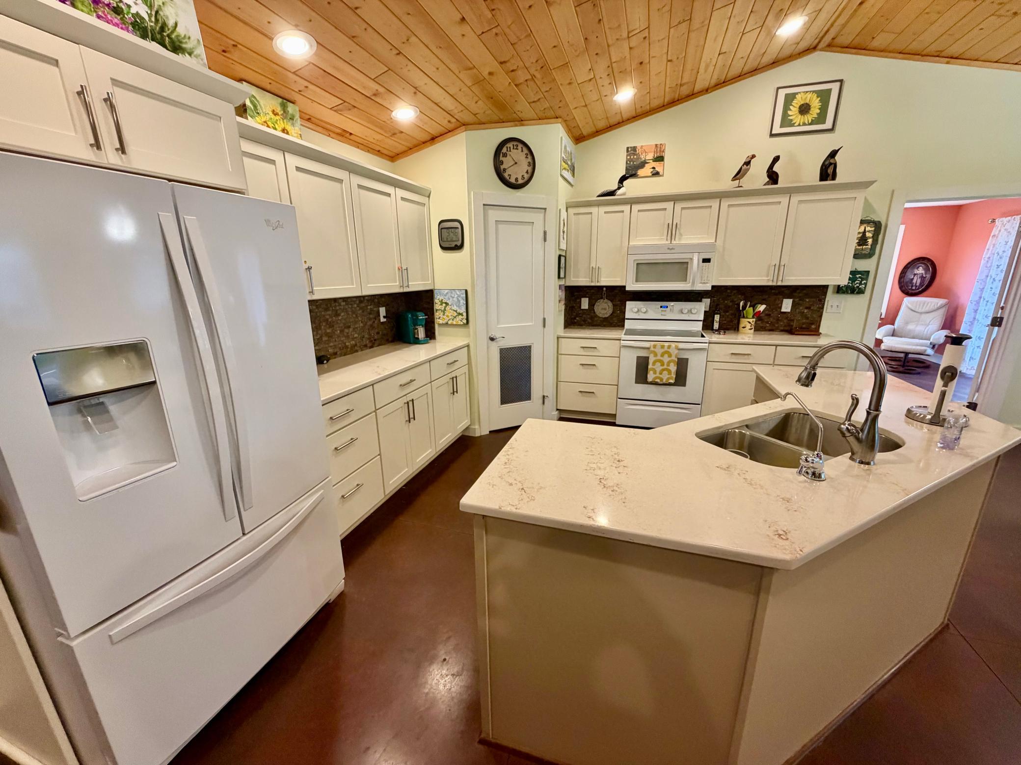 2013 single family home for sale at 1847 Spruce Grove Trail in Detroit Lakes, MN — 3 bed, 2 bath (photo 14 of 51)