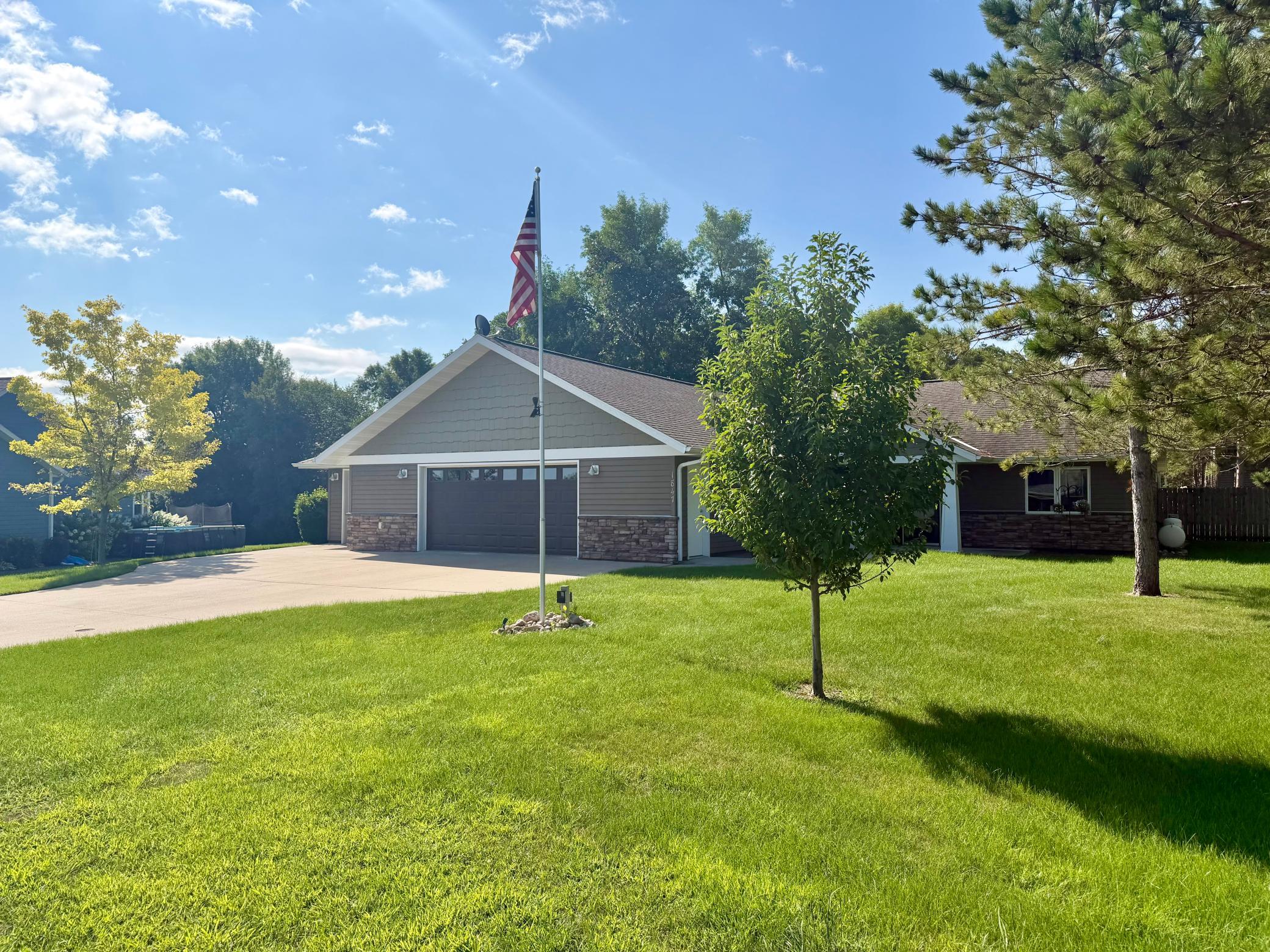 2013 single family home for sale at 1847 Spruce Grove Trail in Detroit Lakes, MN — 3 bed, 2 bath (photo 51 of 51)