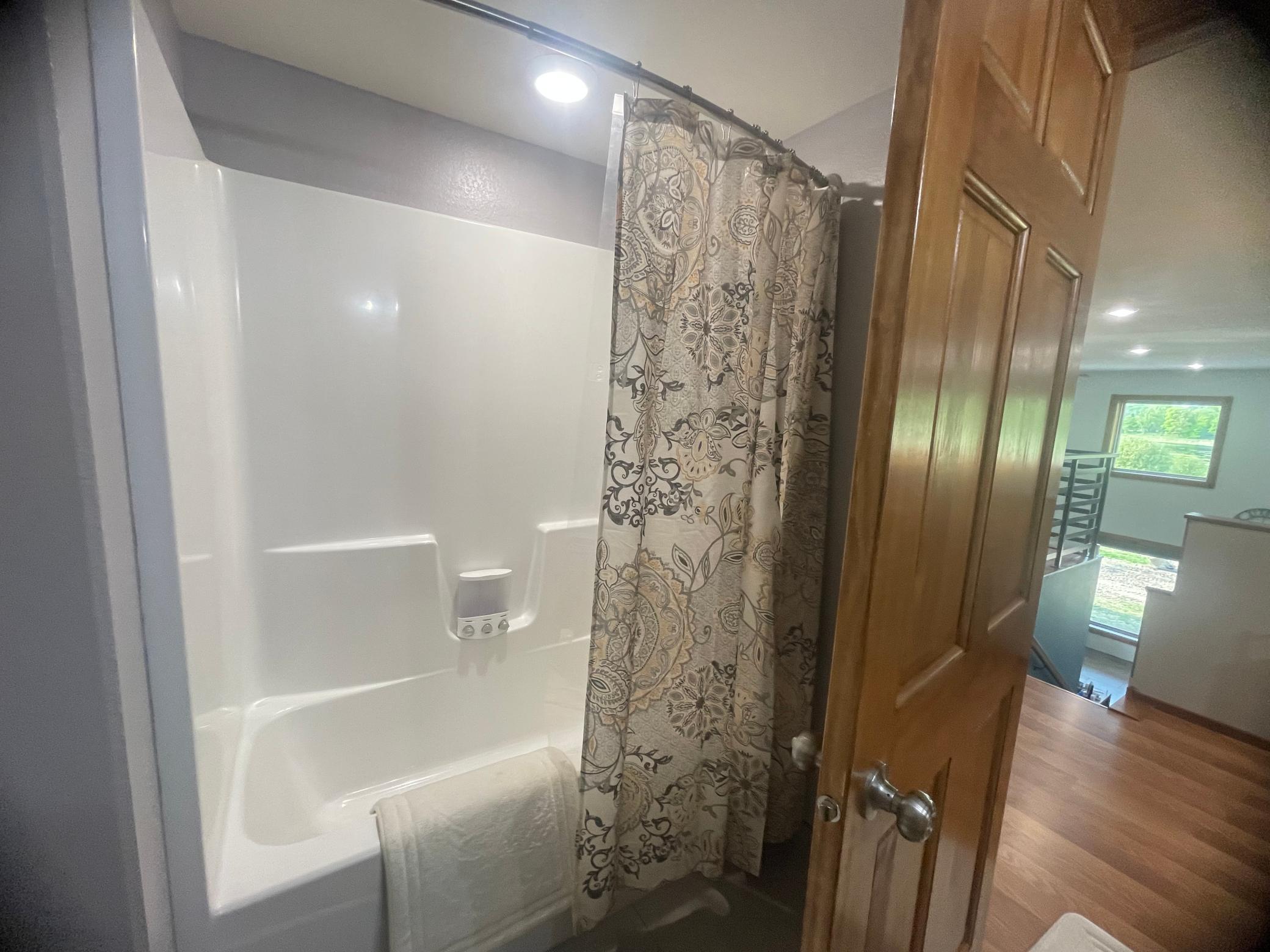 2022 single family home for sale at 20561 County Highway 25 in Detroit Lakes, MN — 4 bed, 4 bath (photo 14 of 24)