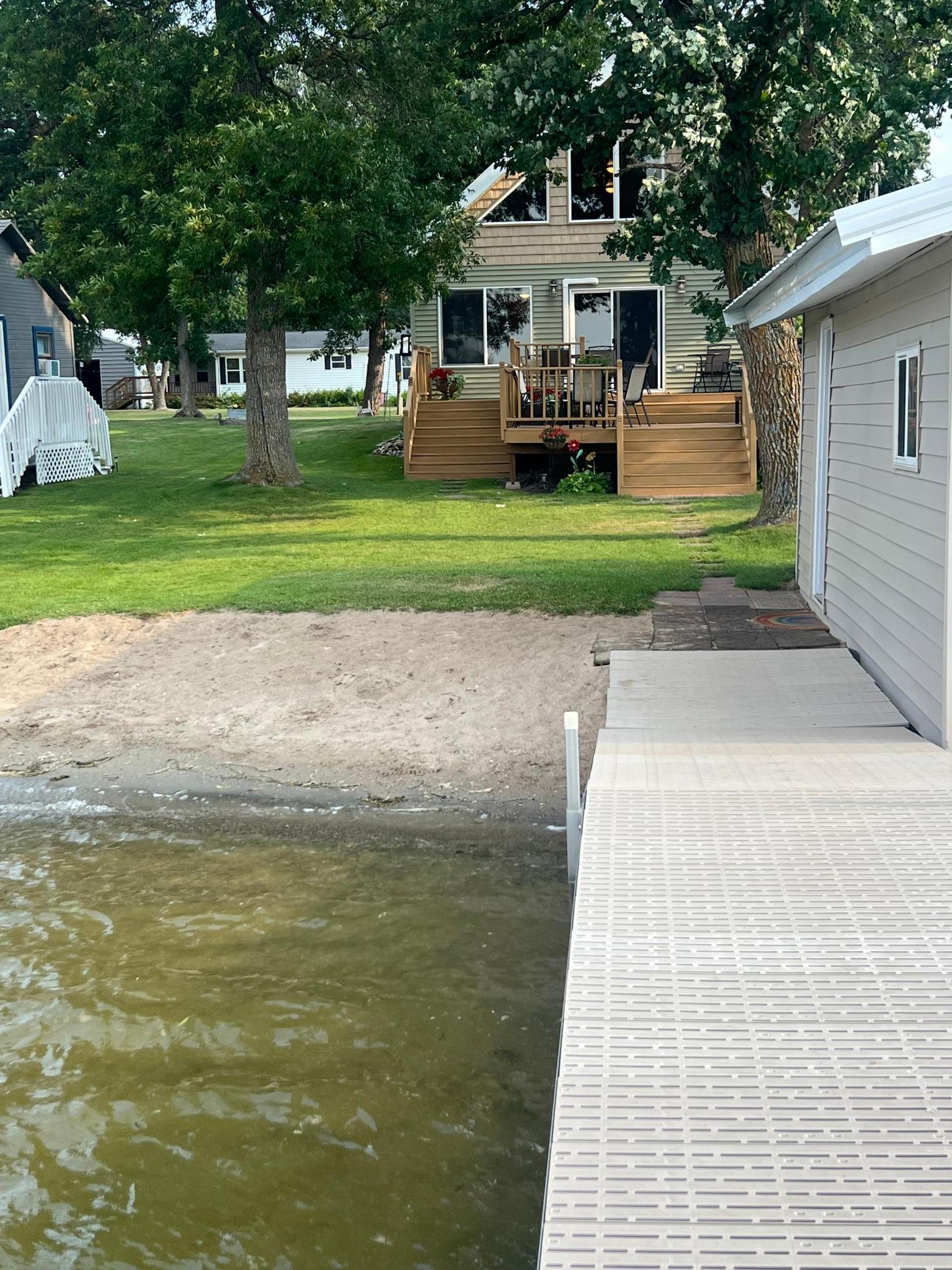 2013 single family home for sale at 12090 Lake Street SE in Mentor, MN — 2 bed, 1 bath (photo 11 of 38)