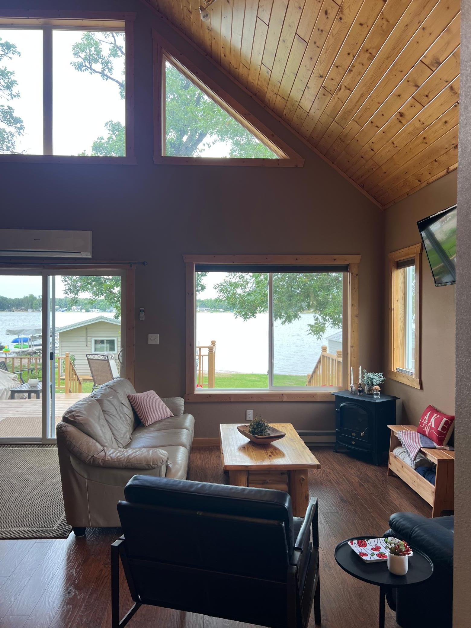 2013 single family home for sale at 12090 Lake Street SE in Mentor, MN — 2 bed, 1 bath (photo 20 of 38)