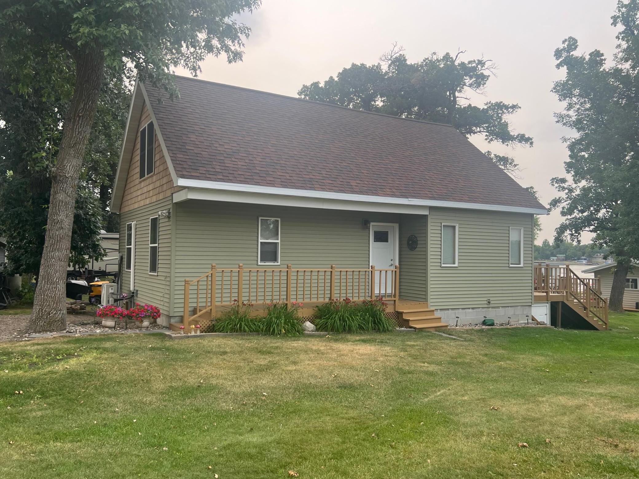 2013 single family home for sale at 12090 Lake Street SE in Mentor, MN — 2 bed, 1 bath (photo 4 of 38)