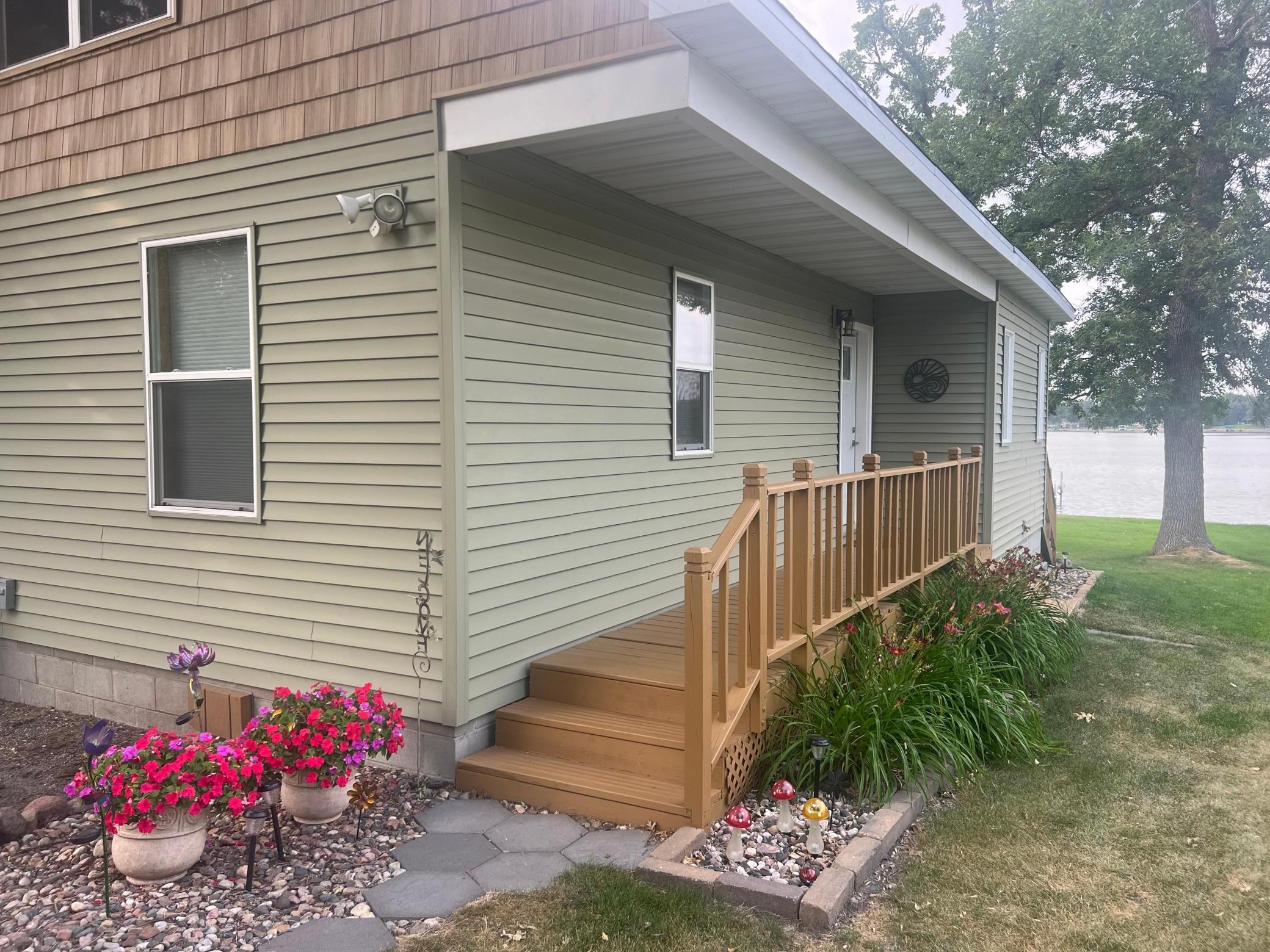2013 single family home for sale at 12090 Lake Street SE in Mentor, MN — 2 bed, 1 bath (photo 5 of 38)