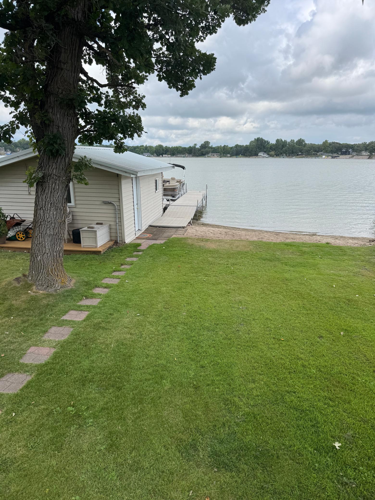 2013 single family home for sale at 12090 Lake Street SE in Mentor, MN — 2 bed, 1 bath (photo 9 of 38)