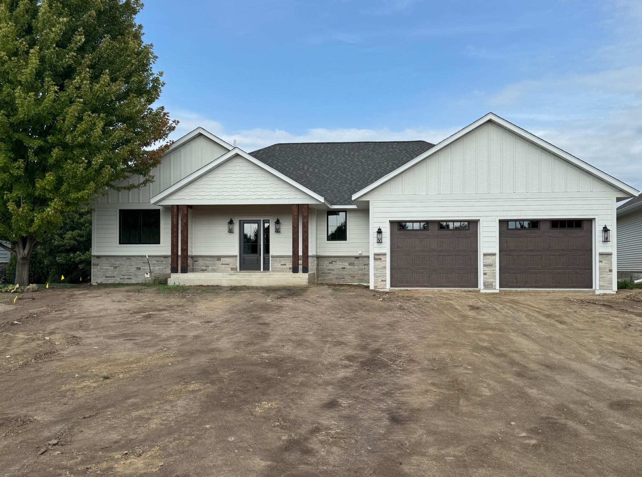 2026 single family home for sale at 1215 Moor Stone Drive NE in Alexandria, MN — 5 bed, 3 bath (photo 3 of 45)