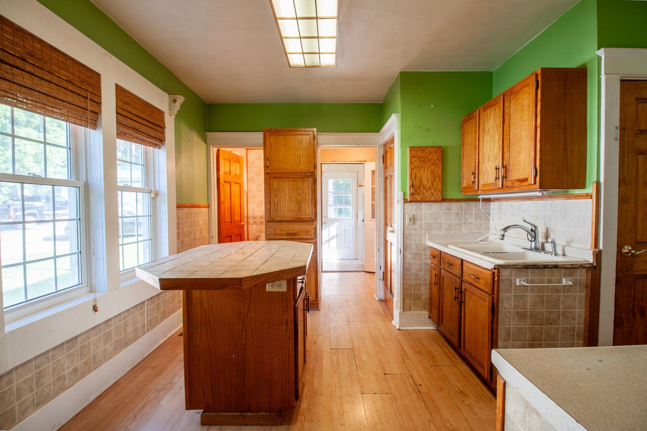 1922 single family home for sale at 209 Cleveland Avenue E in Underwood, MN — 4 bed, 3 bath (photo 17 of 49)
