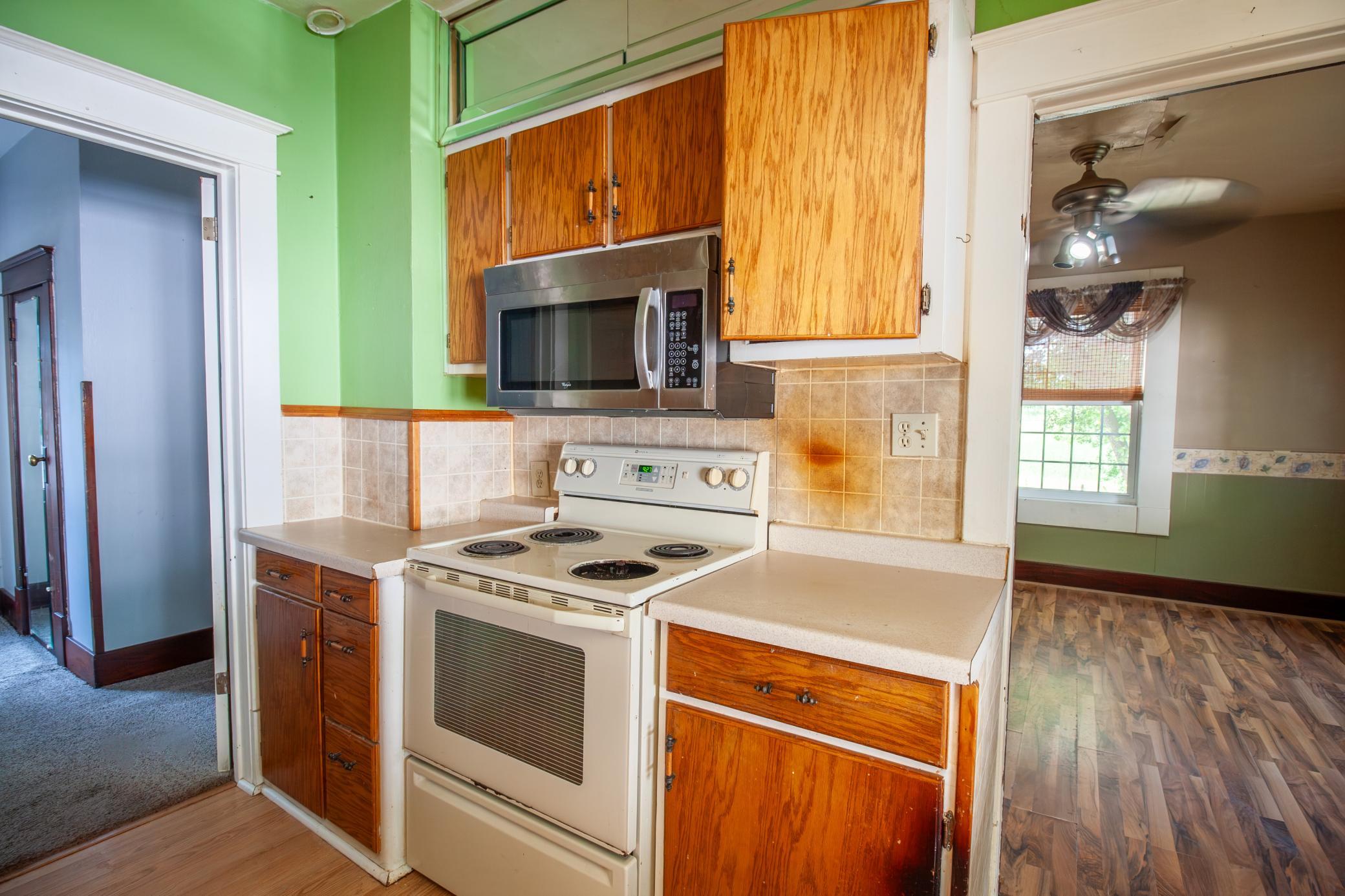 1922 single family home for sale at 209 Cleveland Avenue E in Underwood, MN — 4 bed, 3 bath (photo 18 of 49)