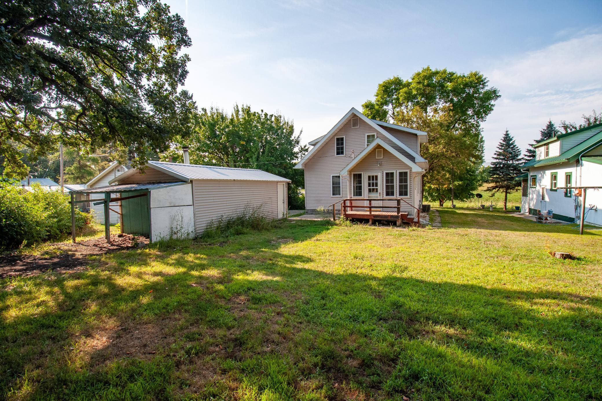 1922 single family home for sale at 209 Cleveland Avenue E in Underwood, MN — 4 bed, 3 bath (photo 4 of 49)