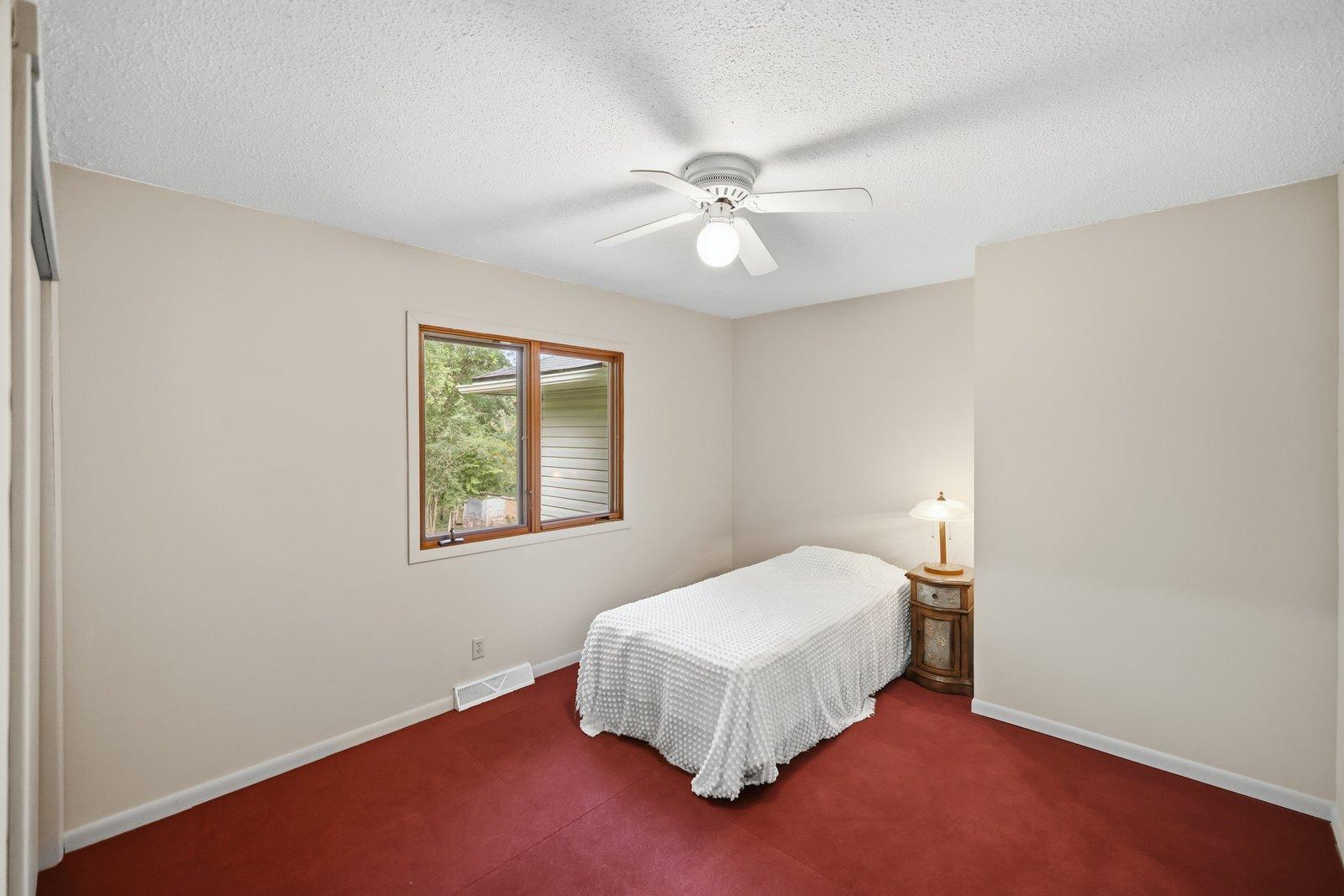 1963 single family home for sale at 535 6th Avenue SE in Aitkin, MN — 4 bed, 2 bath (photo 17 of 30)
