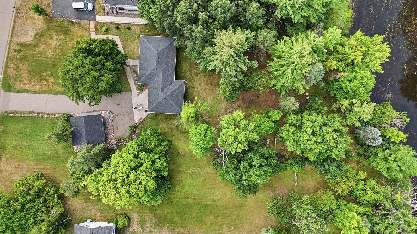 1963 single family home for sale at 535 6th Avenue SE in Aitkin, MN — 4 bed, 2 bath (photo 6 of 30)
