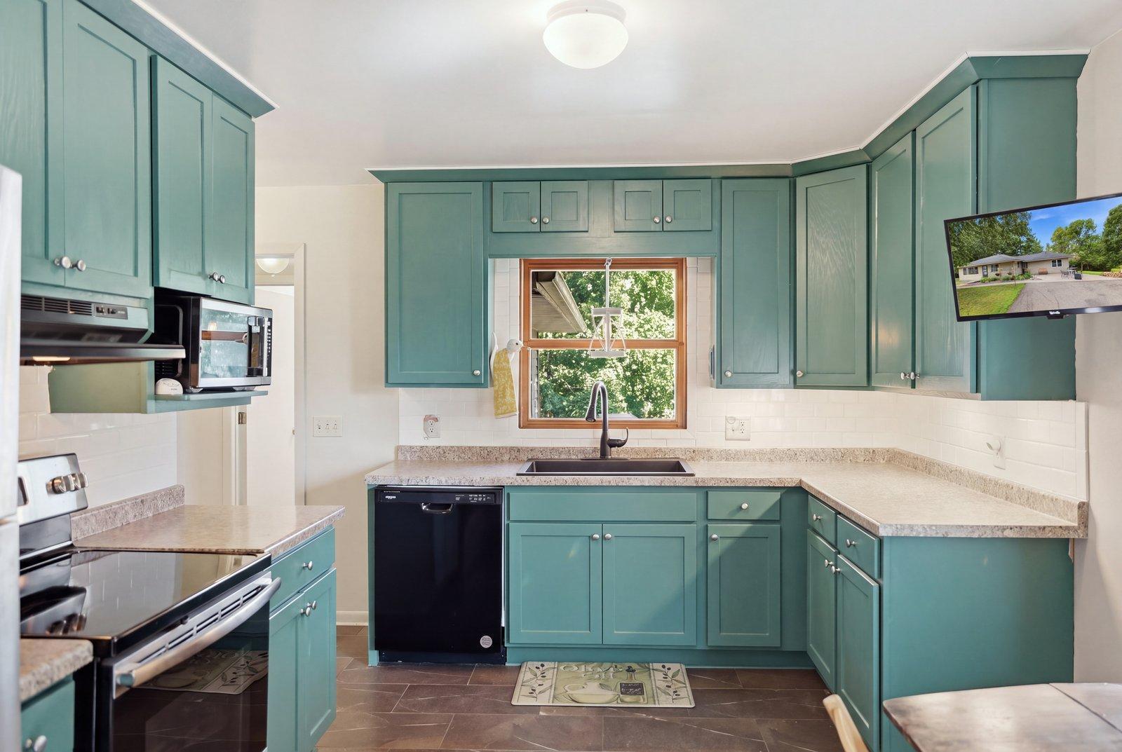 1963 single family home for sale at 535 6th Avenue SE in Aitkin, MN — 4 bed, 2 bath (photo 8 of 30)