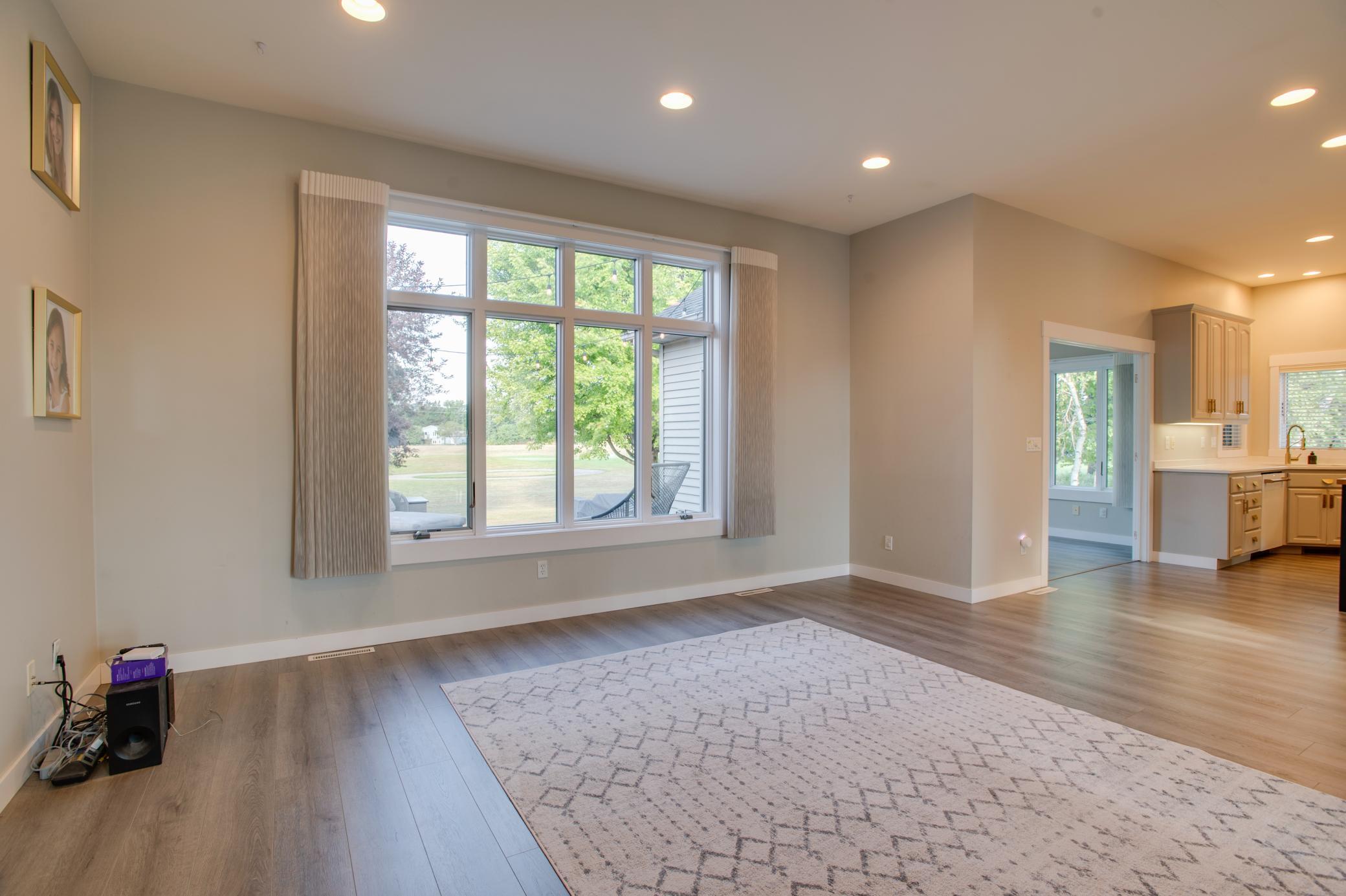 2002 single family home for sale at 431 Clearview Court in Moorhead, MN — 4 bed, 3 bath (photo 13 of 71)