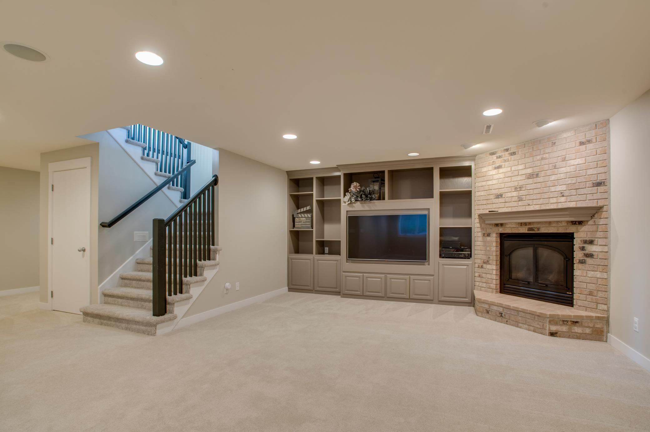 2002 single family home for sale at 431 Clearview Court in Moorhead, MN — 4 bed, 3 bath (photo 41 of 71)