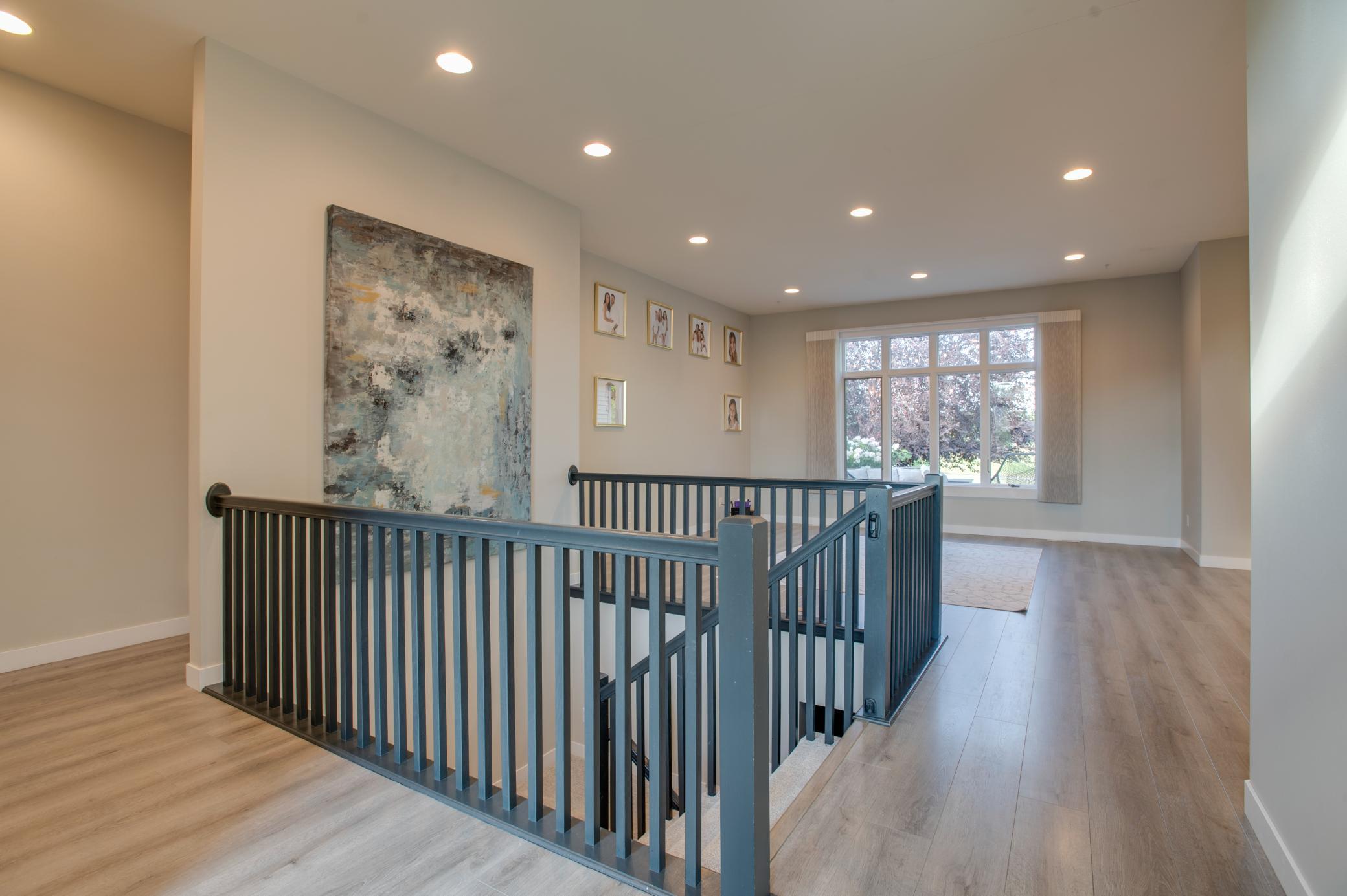 2002 single family home for sale at 431 Clearview Court in Moorhead, MN — 4 bed, 3 bath (photo 7 of 71)