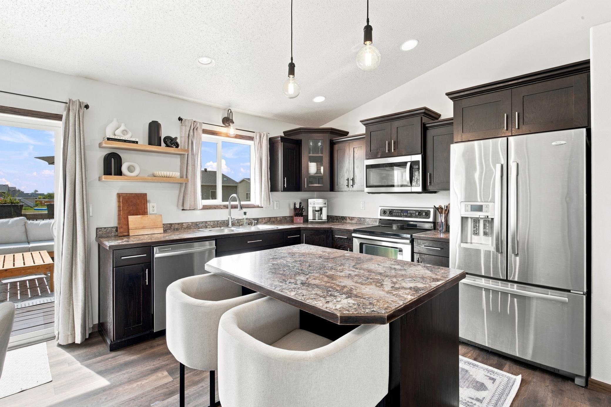 2009 single family home for sale at 1829 43rd Avenue S in Moorhead, MN — 4 bed, 3 bath (photo 16 of 38)