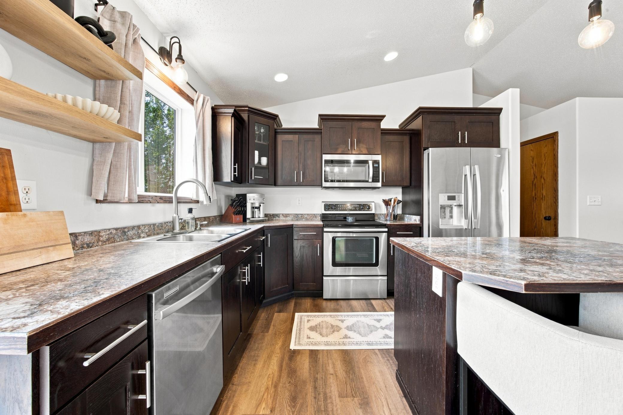 2009 single family home for sale at 1829 43rd Avenue S in Moorhead, MN — 4 bed, 3 bath (photo 17 of 38)