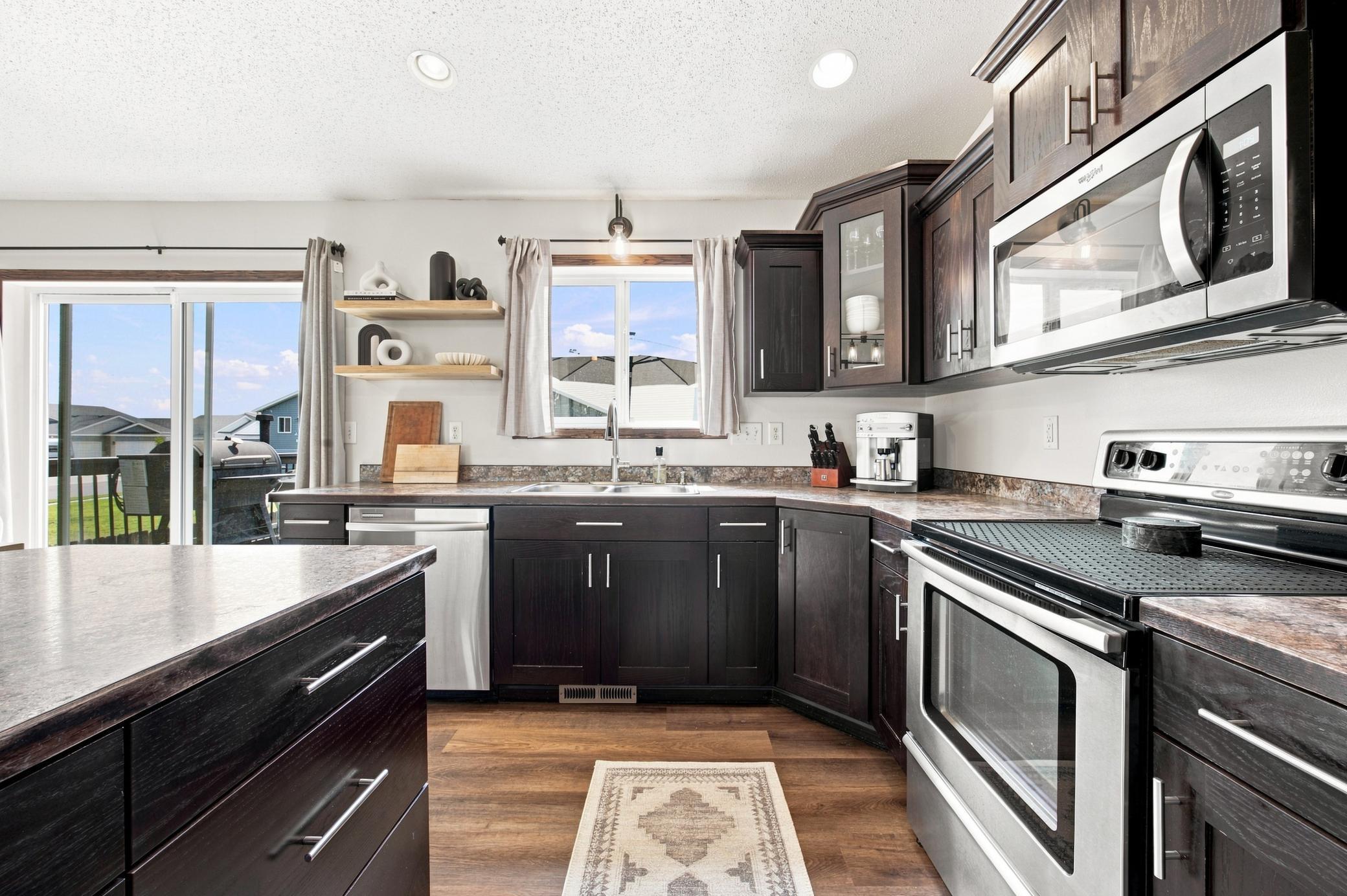 2009 single family home for sale at 1829 43rd Avenue S in Moorhead, MN — 4 bed, 3 bath (photo 18 of 38)