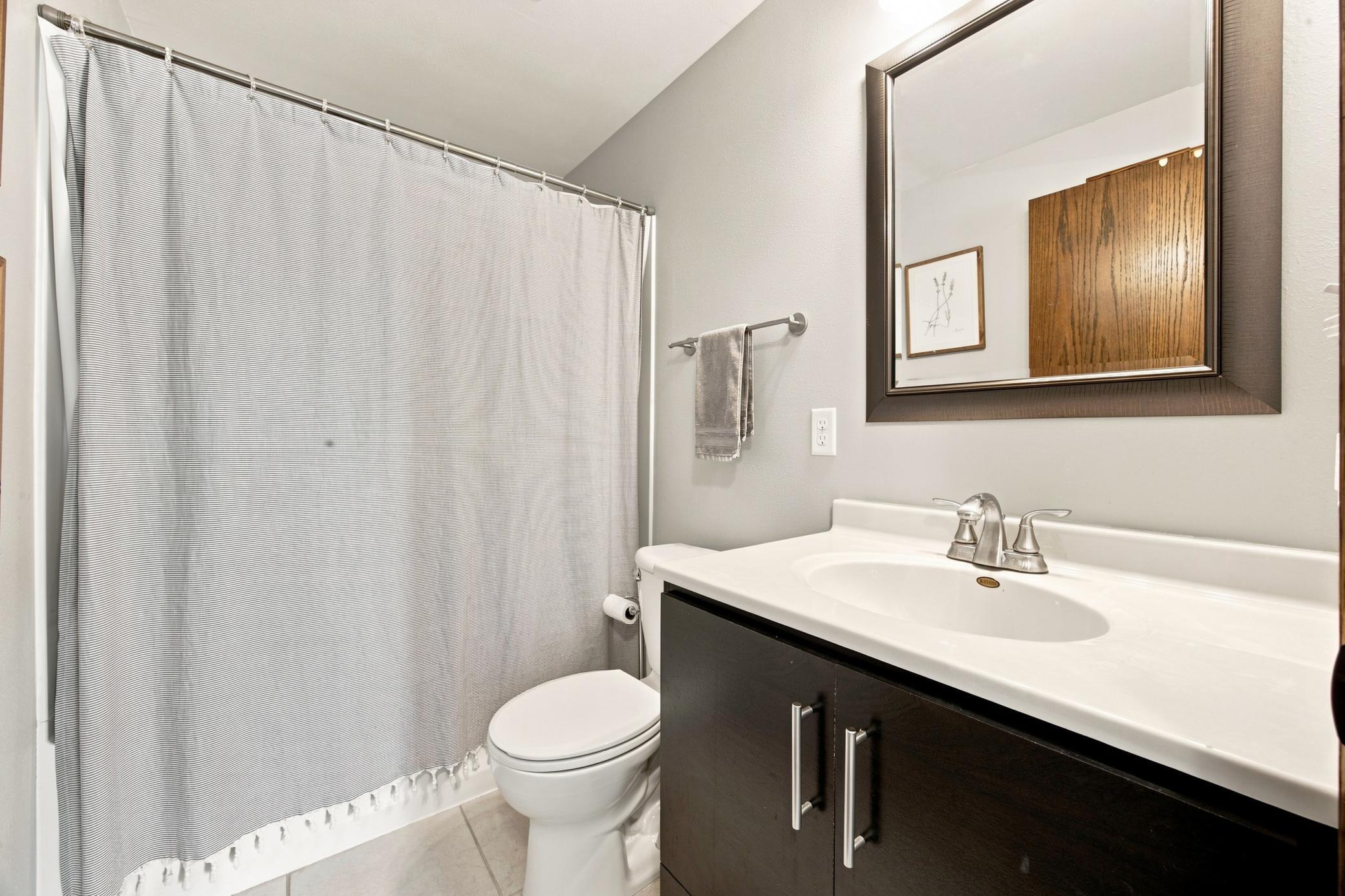 2009 single family home for sale at 1829 43rd Avenue S in Moorhead, MN — 4 bed, 3 bath (photo 35 of 38)