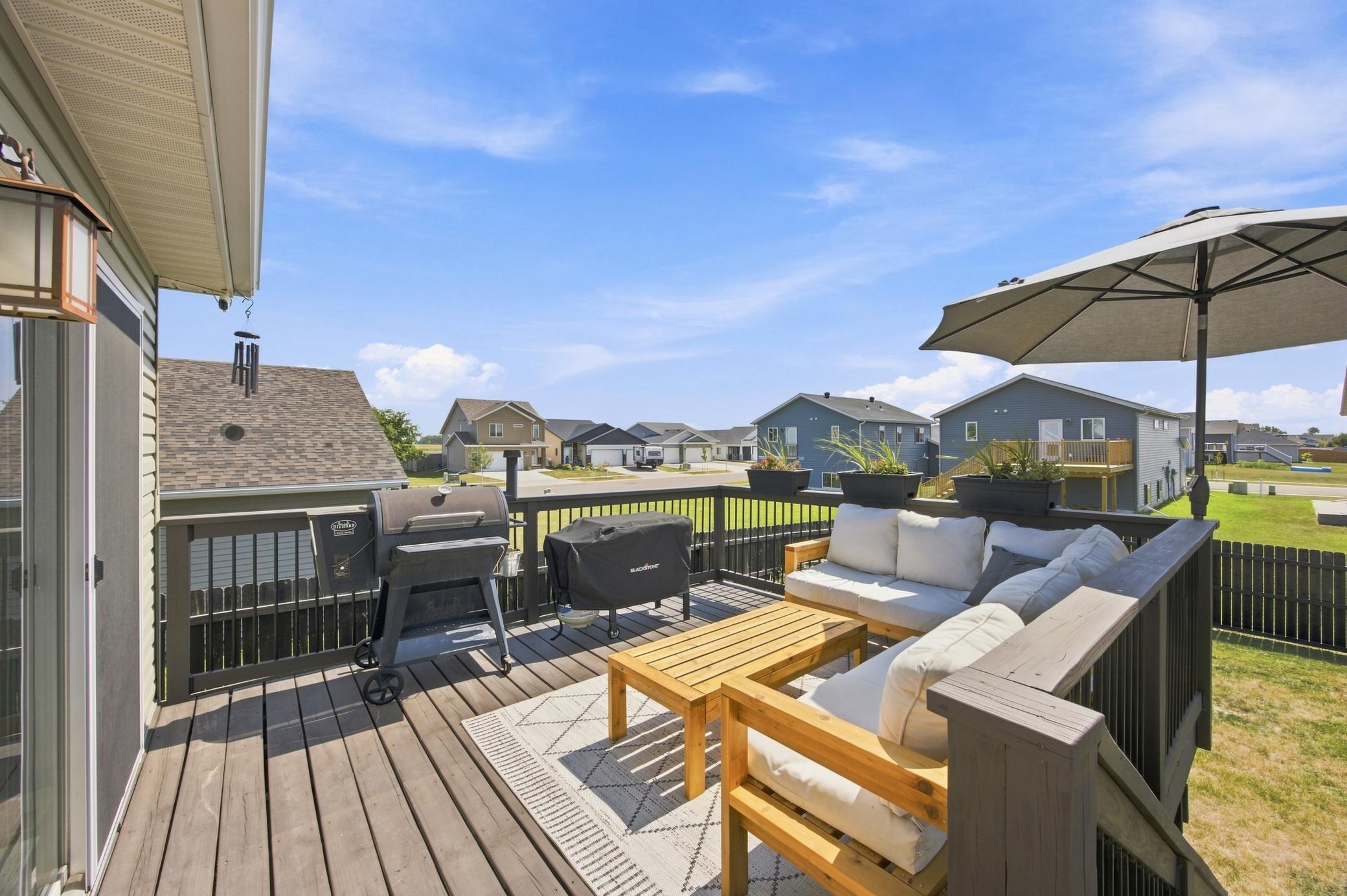 2009 single family home for sale at 1829 43rd Avenue S in Moorhead, MN — 4 bed, 3 bath (photo 8 of 38)