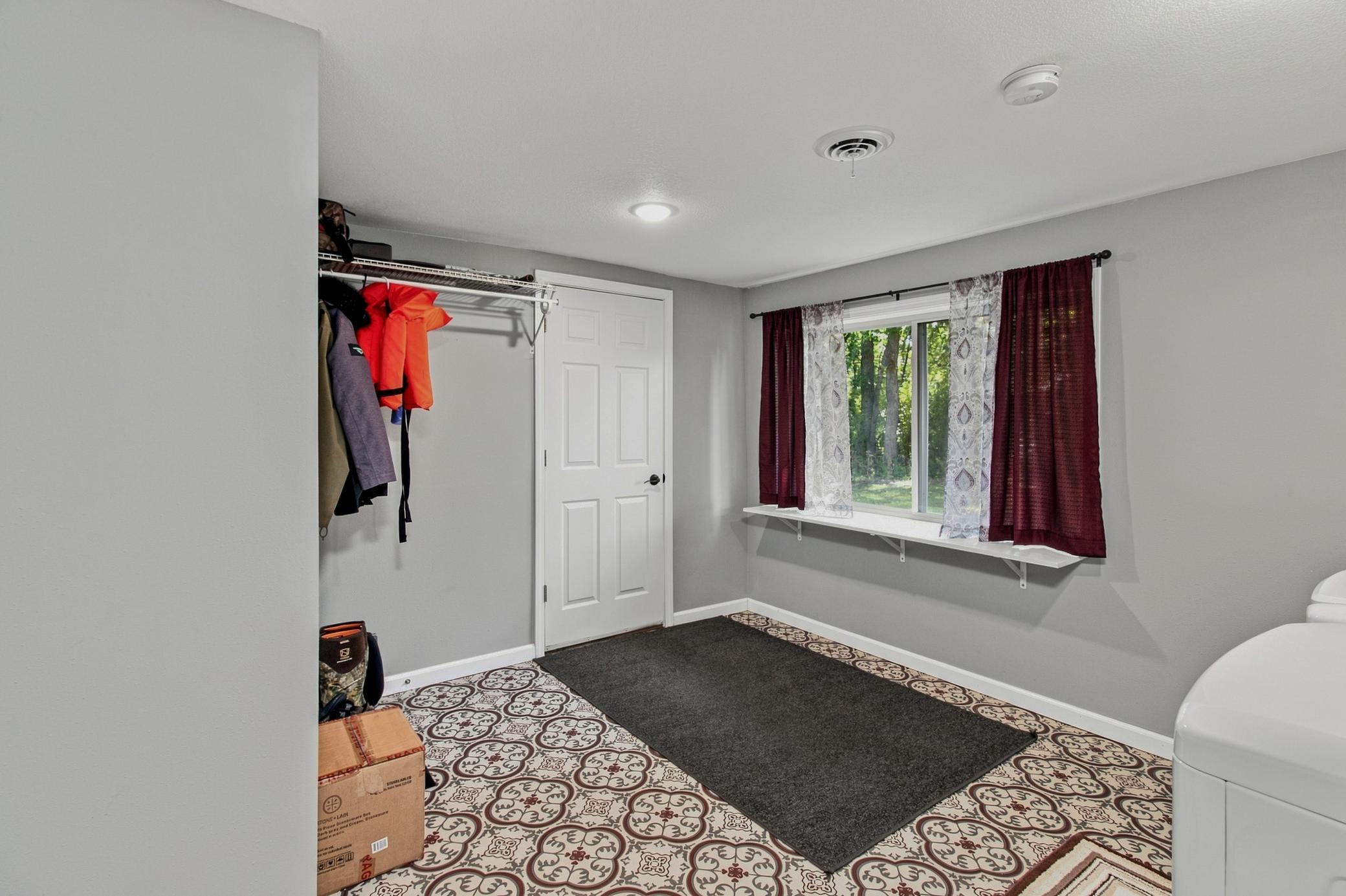 1965 single family home for sale at 6654 Wels Avenue in Brainerd, MN — 3 bed, 1 bath (photo 15 of 25)