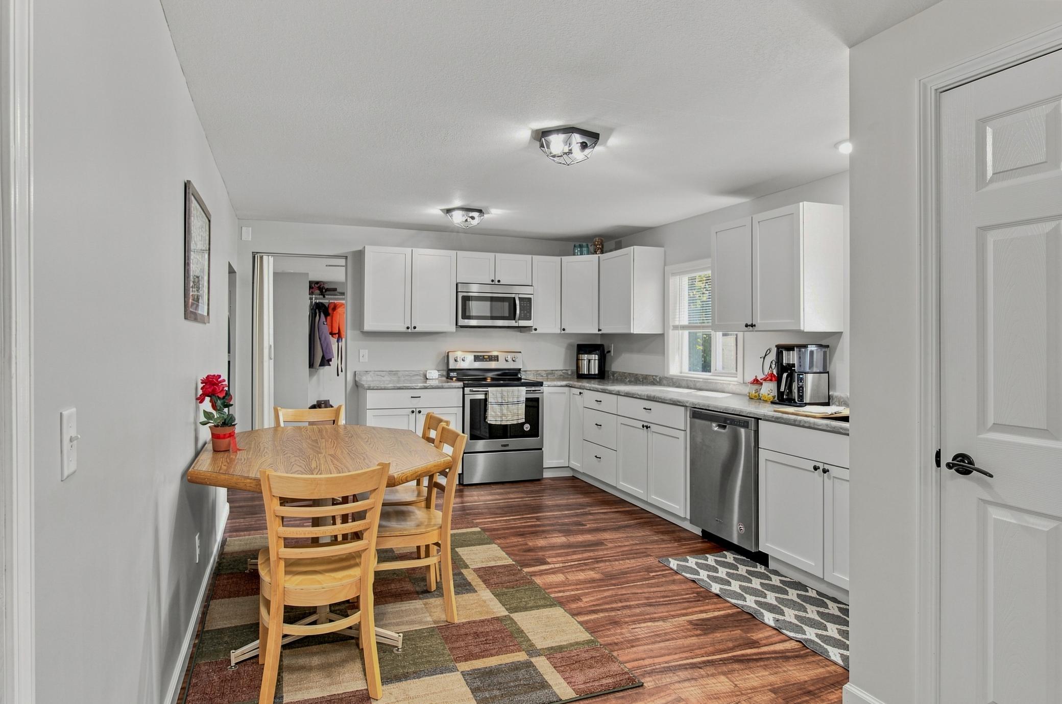 1965 single family home for sale at 6654 Wels Avenue in Brainerd, MN — 3 bed, 1 bath (photo 3 of 25)