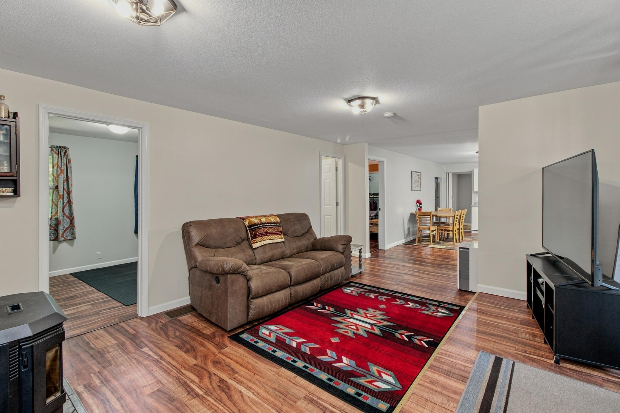 1965 single family home for sale at 6654 Wels Avenue in Brainerd, MN — 3 bed, 1 bath (photo 7 of 25)