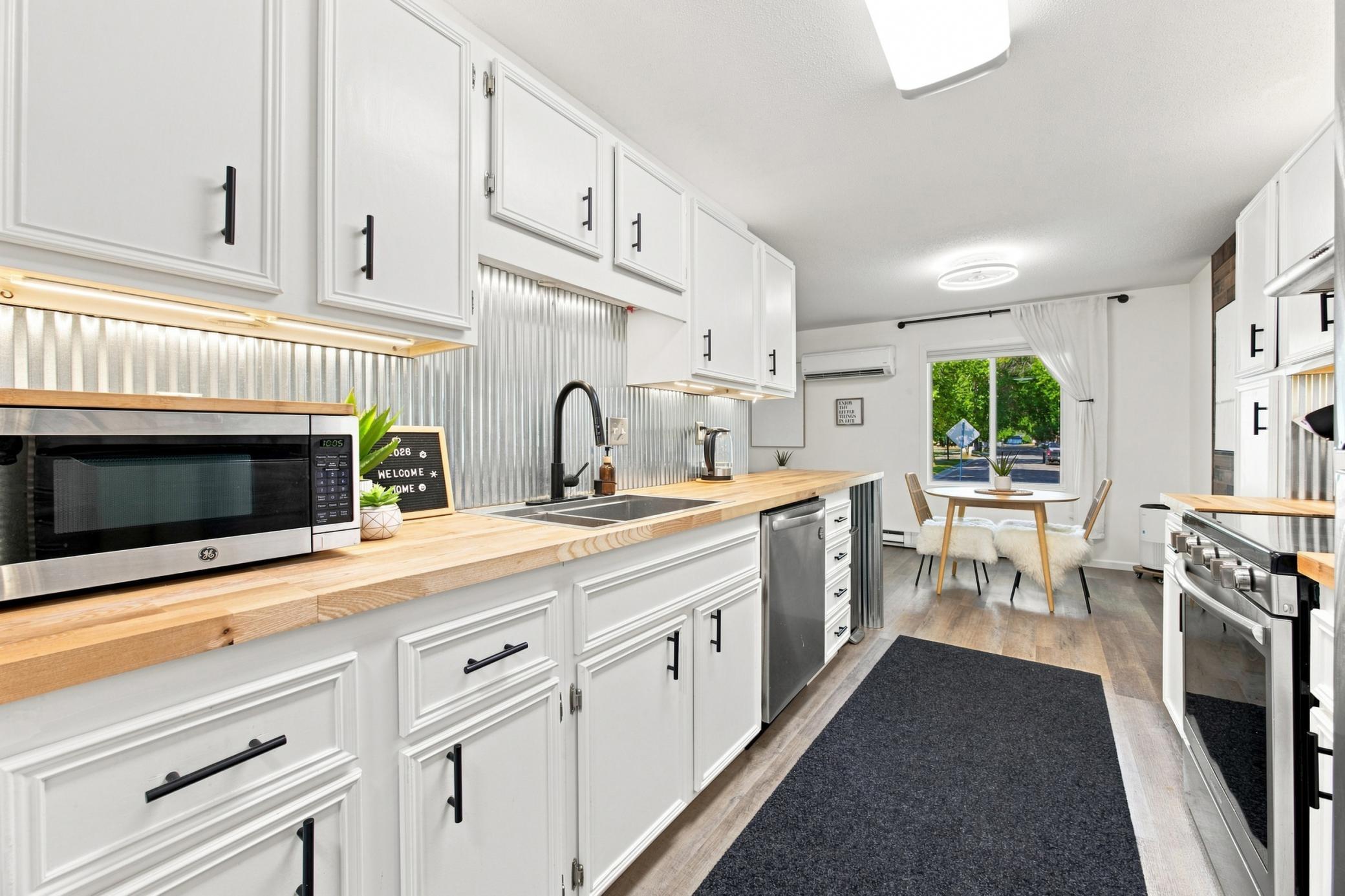 1976 condo for sale at 2440 15 Street S, Unit 103 in Fargo, ND — 3 bed, 2 bath (photo 11 of 28)