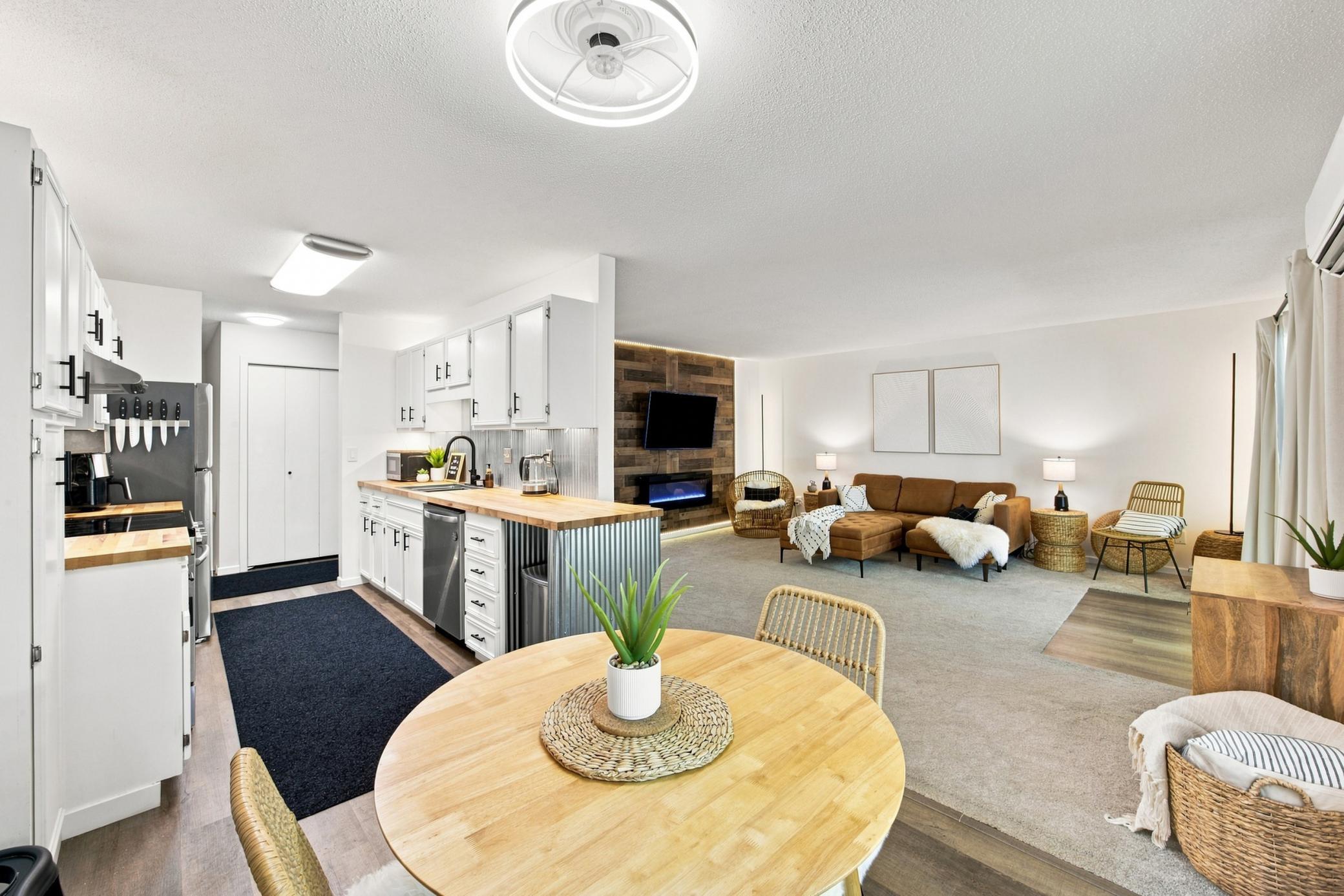 1976 condo for sale at 2440 15 Street S, Unit 103 in Fargo, ND — 3 bed, 2 bath (photo 13 of 28)