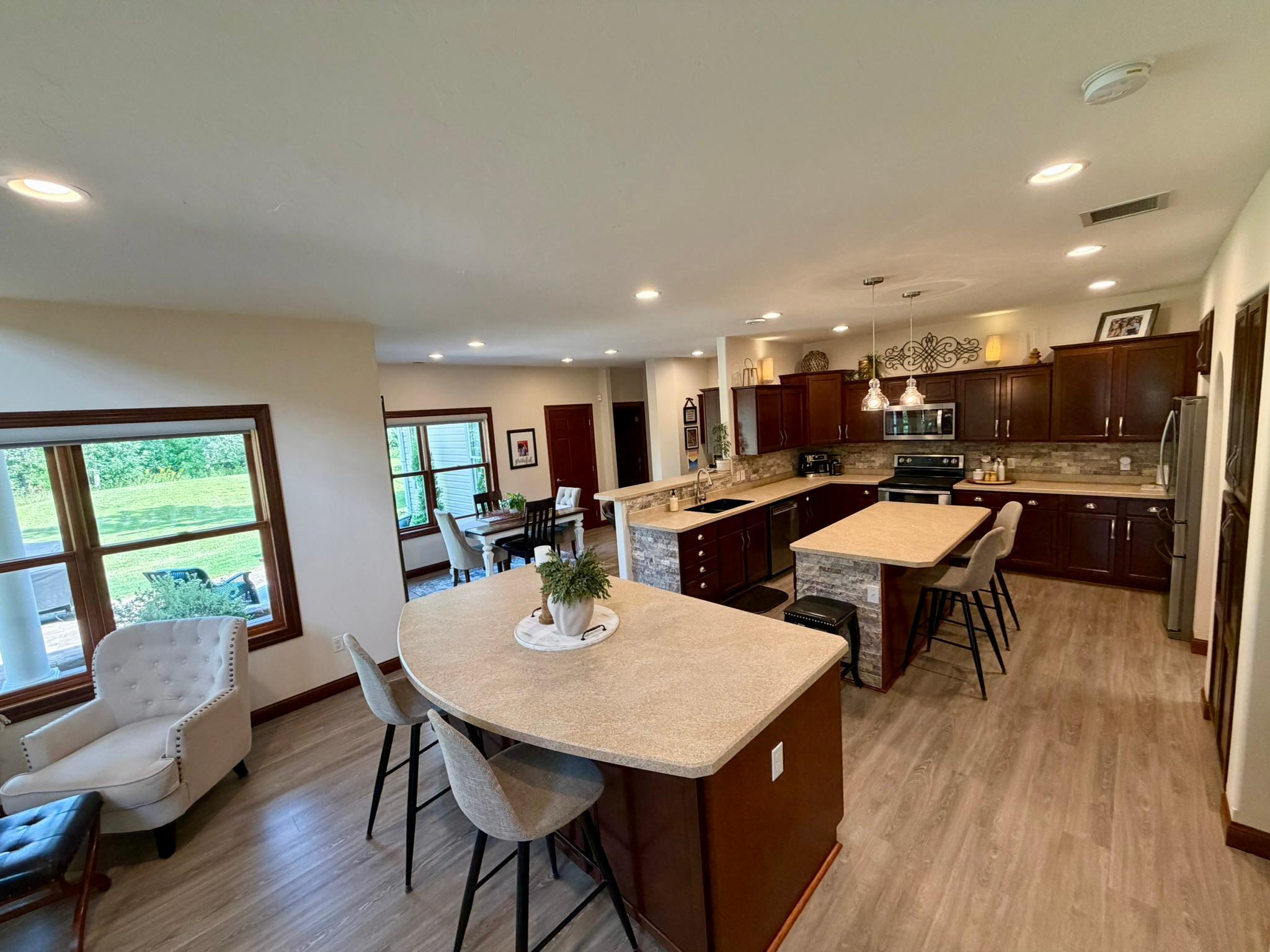 2009 single family home for sale at 3318 Highland Drive NE in Bemidji, MN — 4 bed, 3 bath (photo 16 of 73)