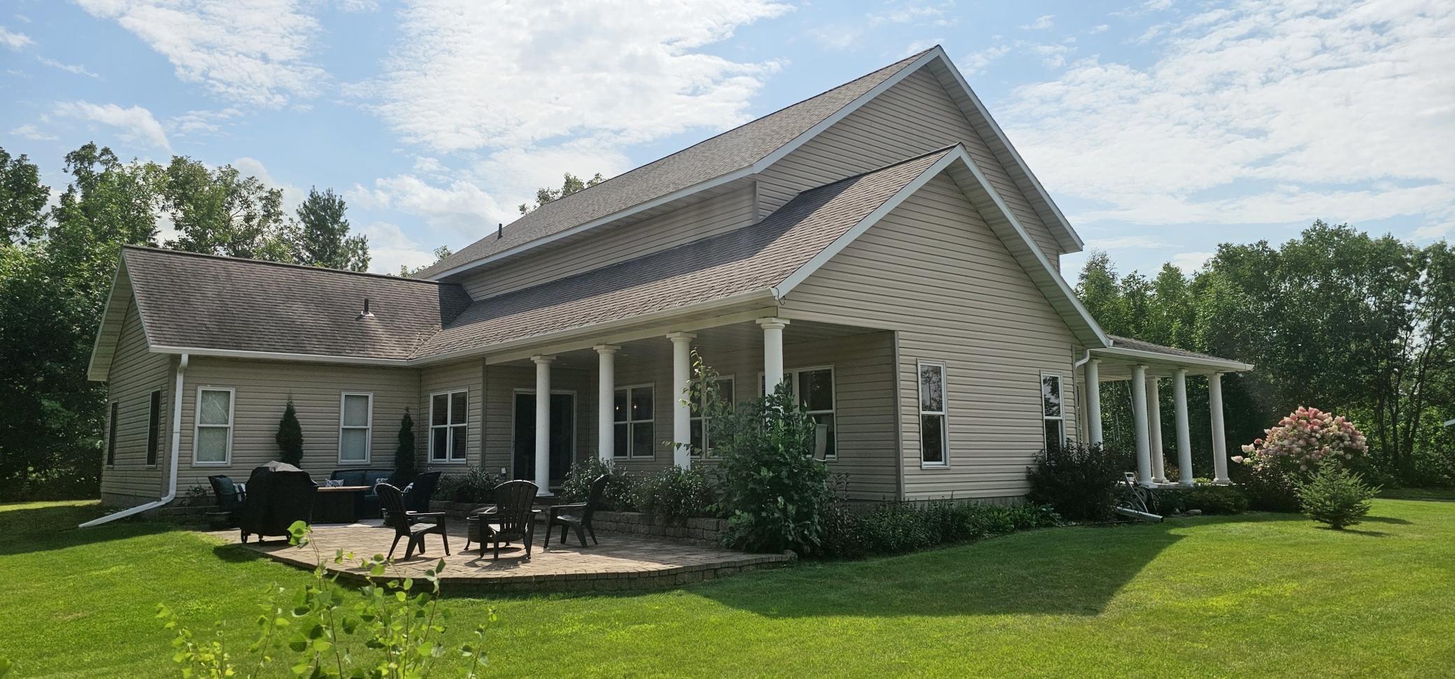 2009 single family home for sale at 3318 Highland Drive NE in Bemidji, MN — 4 bed, 3 bath (photo 6 of 73)