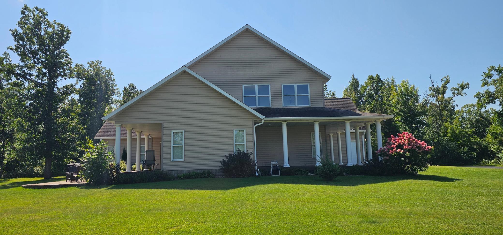 2009 single family home for sale at 3318 Highland Drive NE in Bemidji, MN — 4 bed, 3 bath (photo 4 of 62)