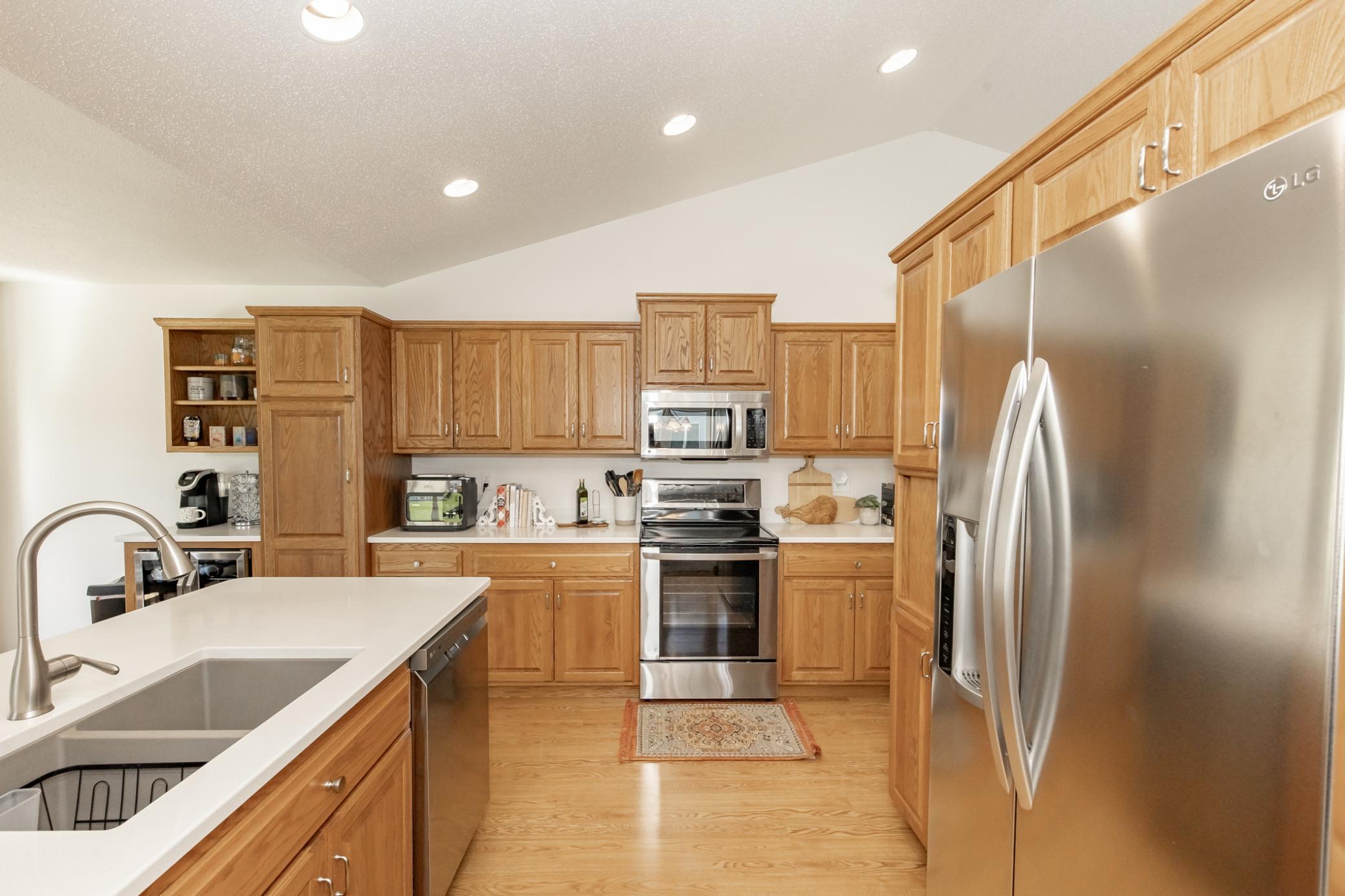 2003 single family home for sale at 1206 47th Avenue N in Fargo, ND — 4 bed, 3 bath (photo 15 of 68)