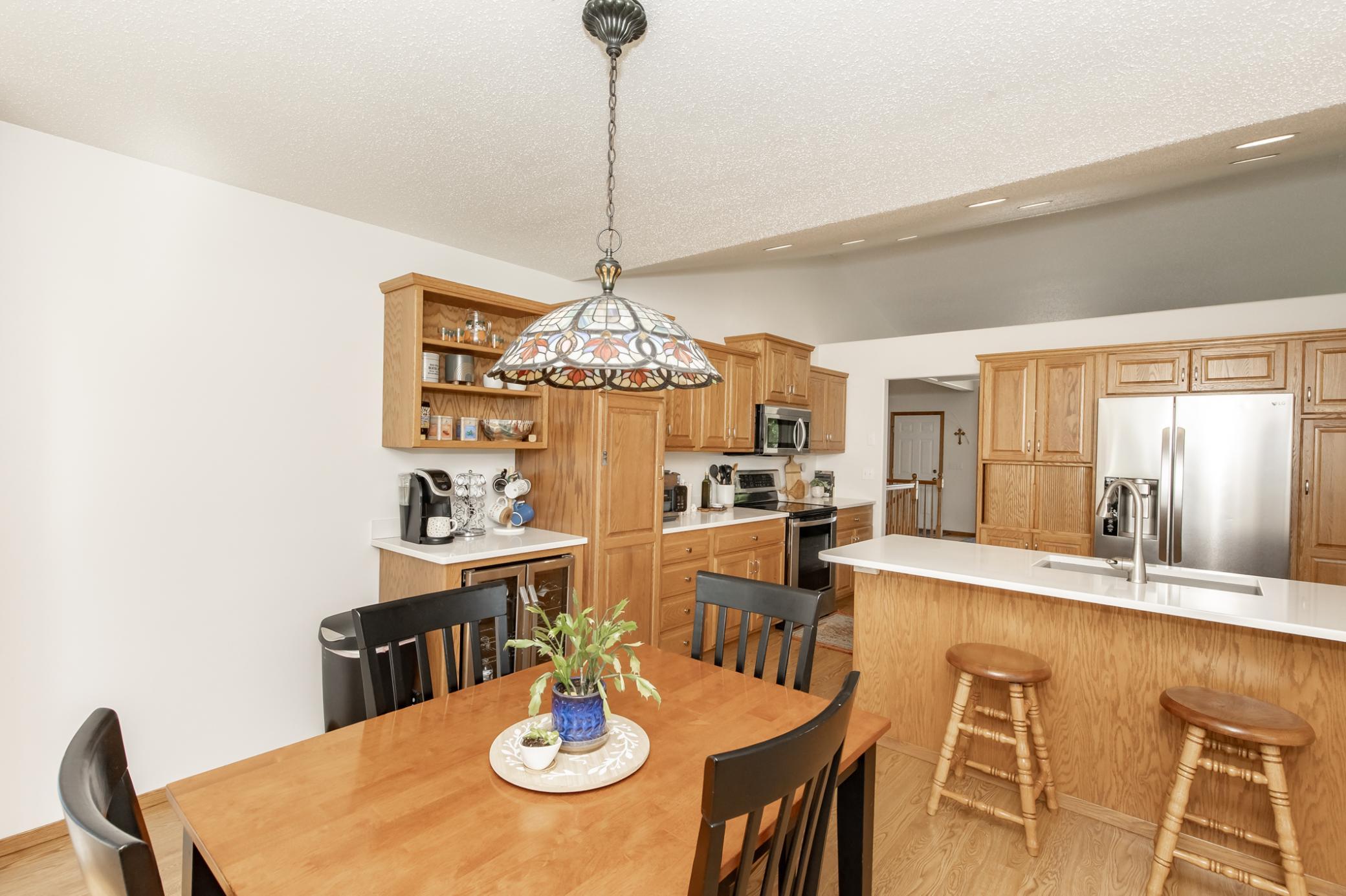 2003 single family home for sale at 1206 47th Avenue N in Fargo, ND — 4 bed, 3 bath (photo 18 of 68)