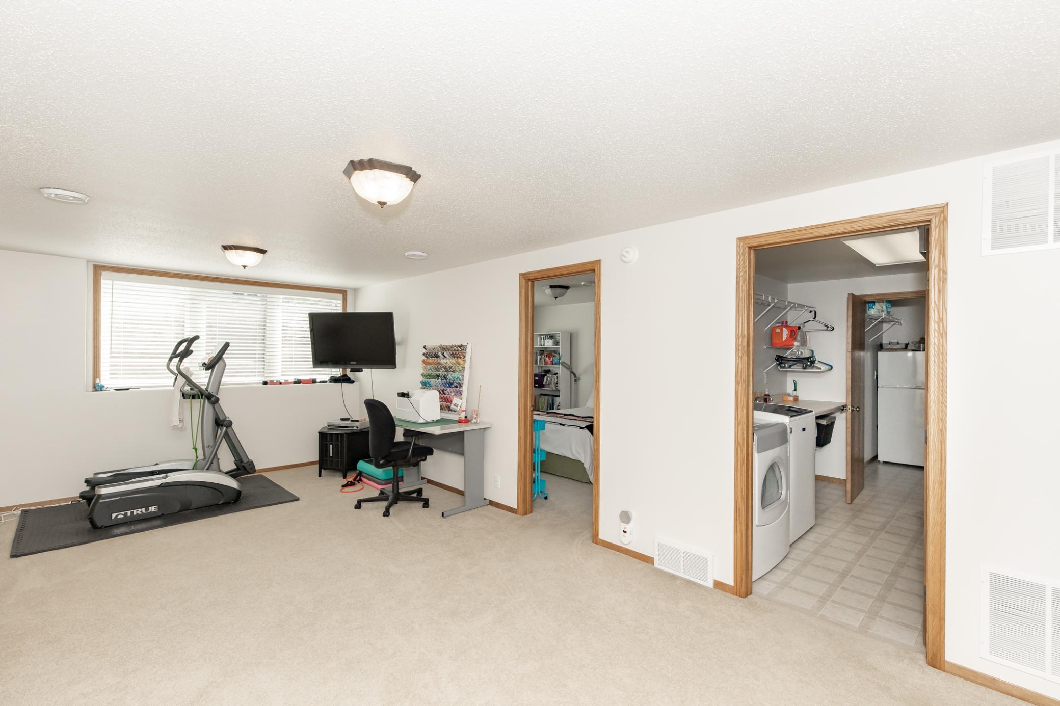 2003 single family home for sale at 1206 47th Avenue N in Fargo, ND — 4 bed, 3 bath (photo 44 of 68)