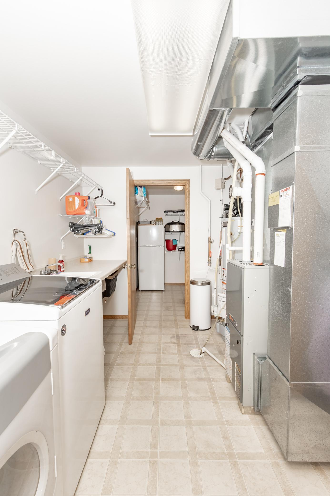 2003 single family home for sale at 1206 47th Avenue N in Fargo, ND — 4 bed, 3 bath (photo 48 of 68)
