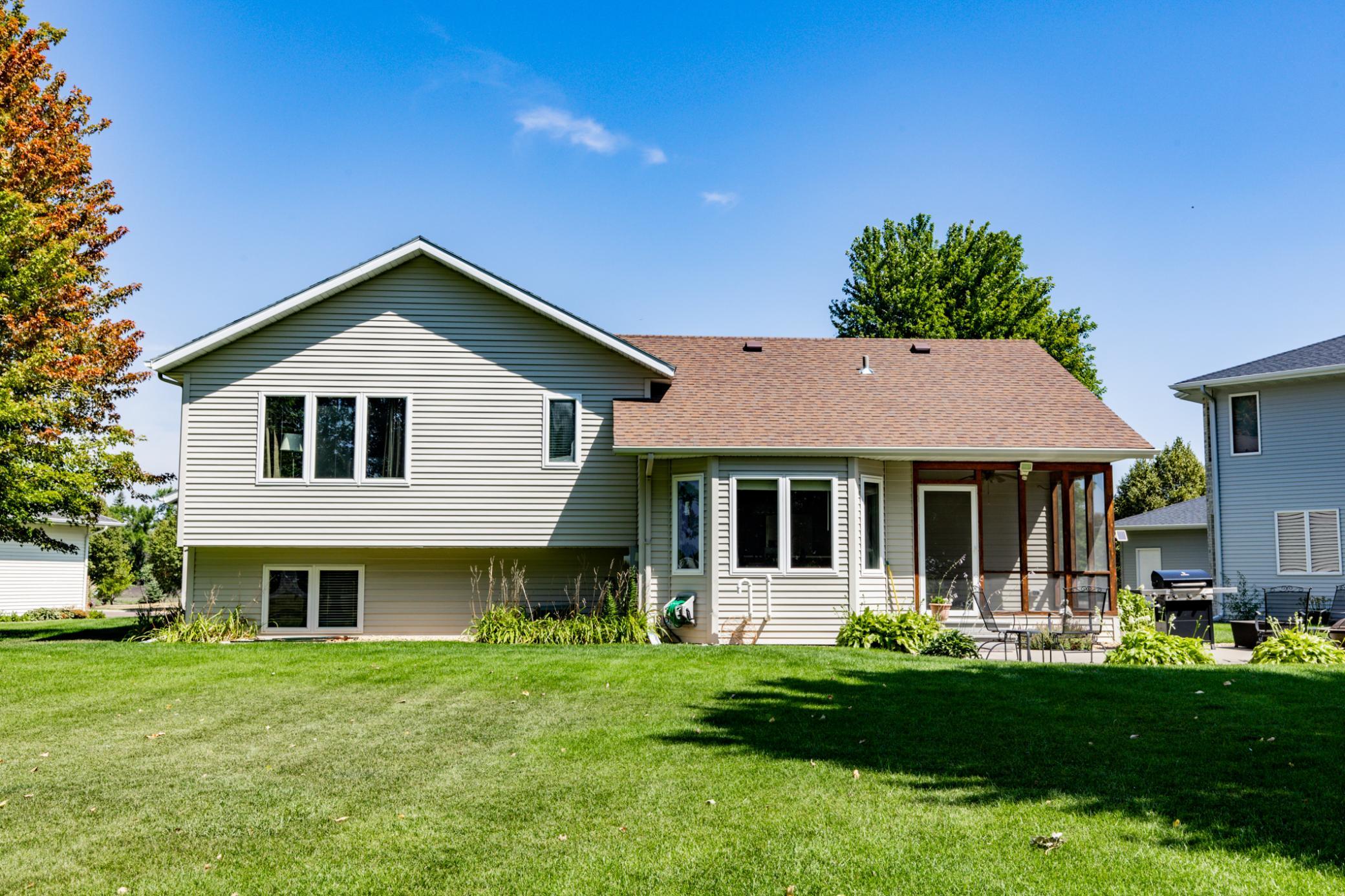 2003 single family home for sale at 1206 47th Avenue N in Fargo, ND — 4 bed, 3 bath (photo 56 of 68)