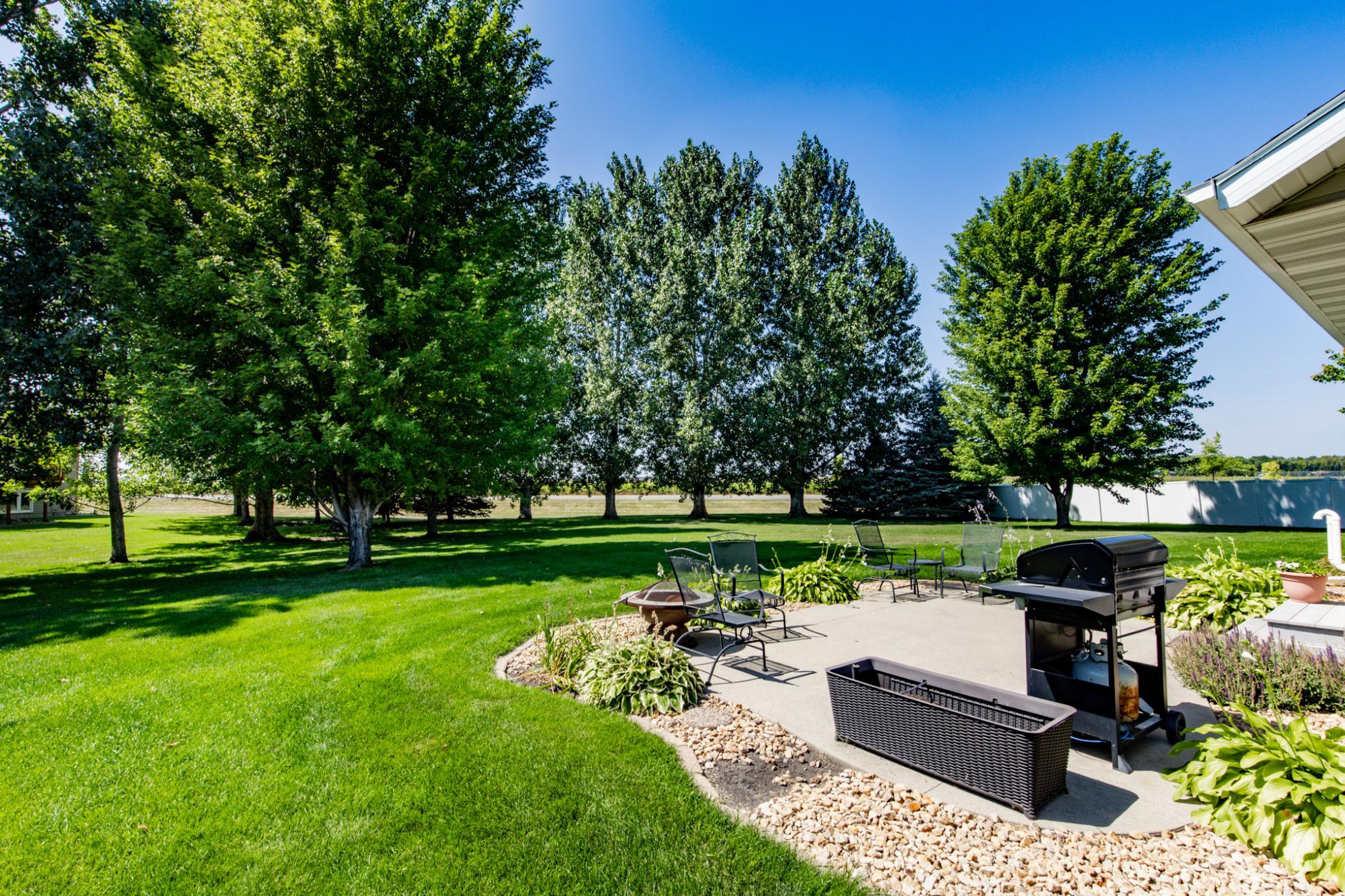 2003 single family home for sale at 1206 47th Avenue N in Fargo, ND — 4 bed, 3 bath (photo 65 of 68)