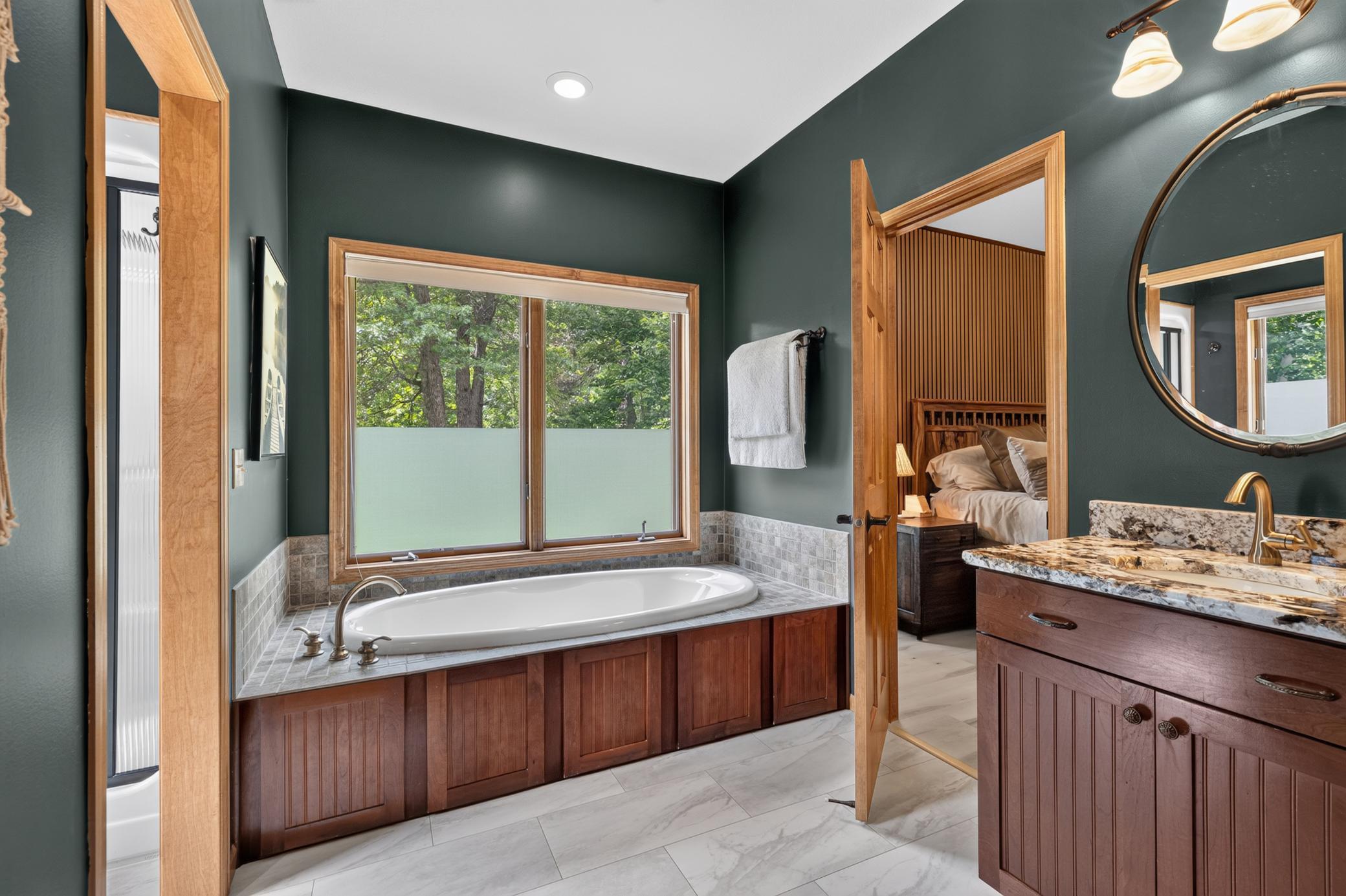 2005 single family home for sale at 24773 Cove Trail in Nisswa, MN — 5 bed, 3 bath (photo 13 of 43)