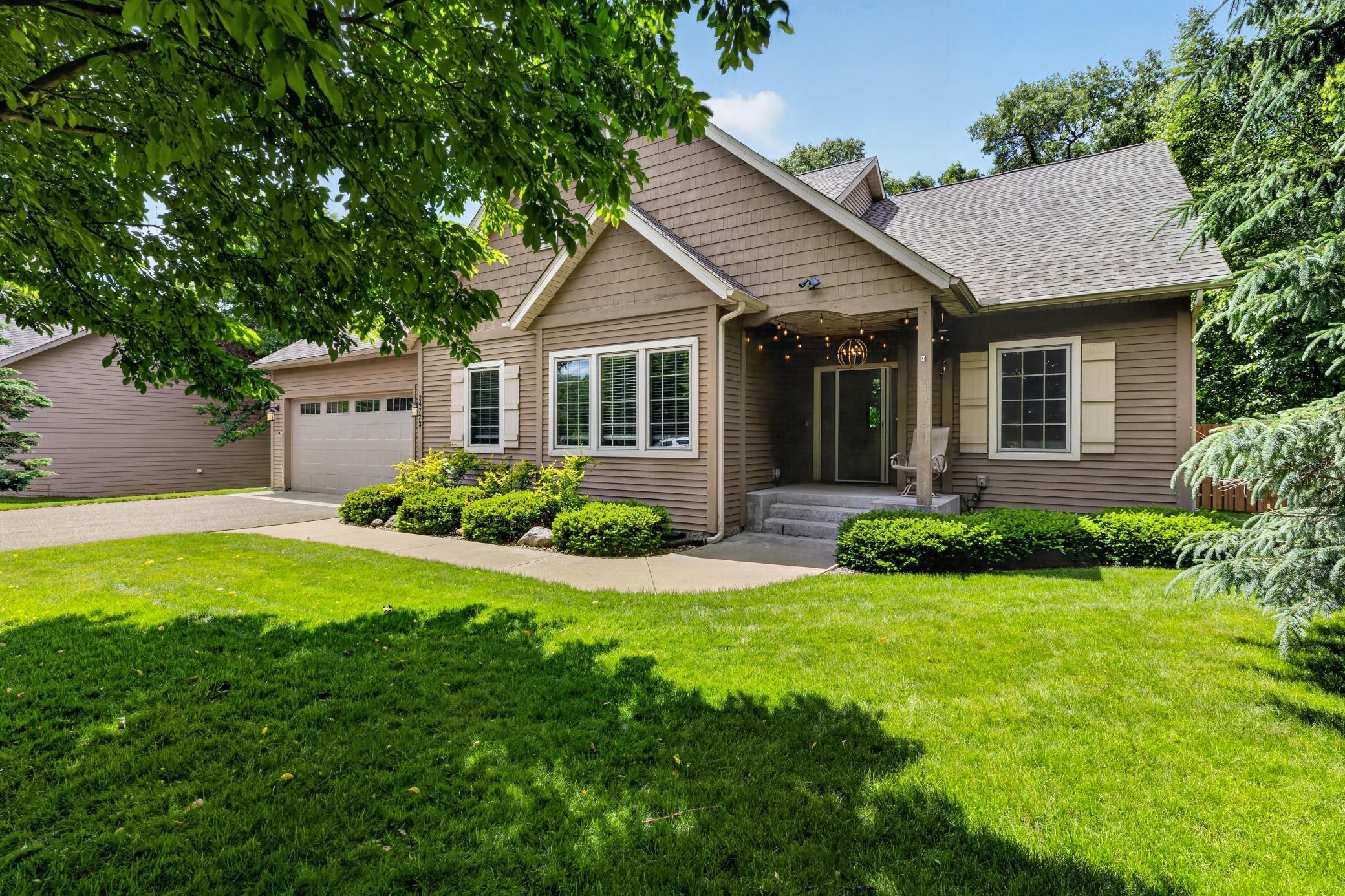 2005 single family home for sale at 24773 Cove Trail in Nisswa, MN — 5 bed, 3 bath (photo 3 of 43)