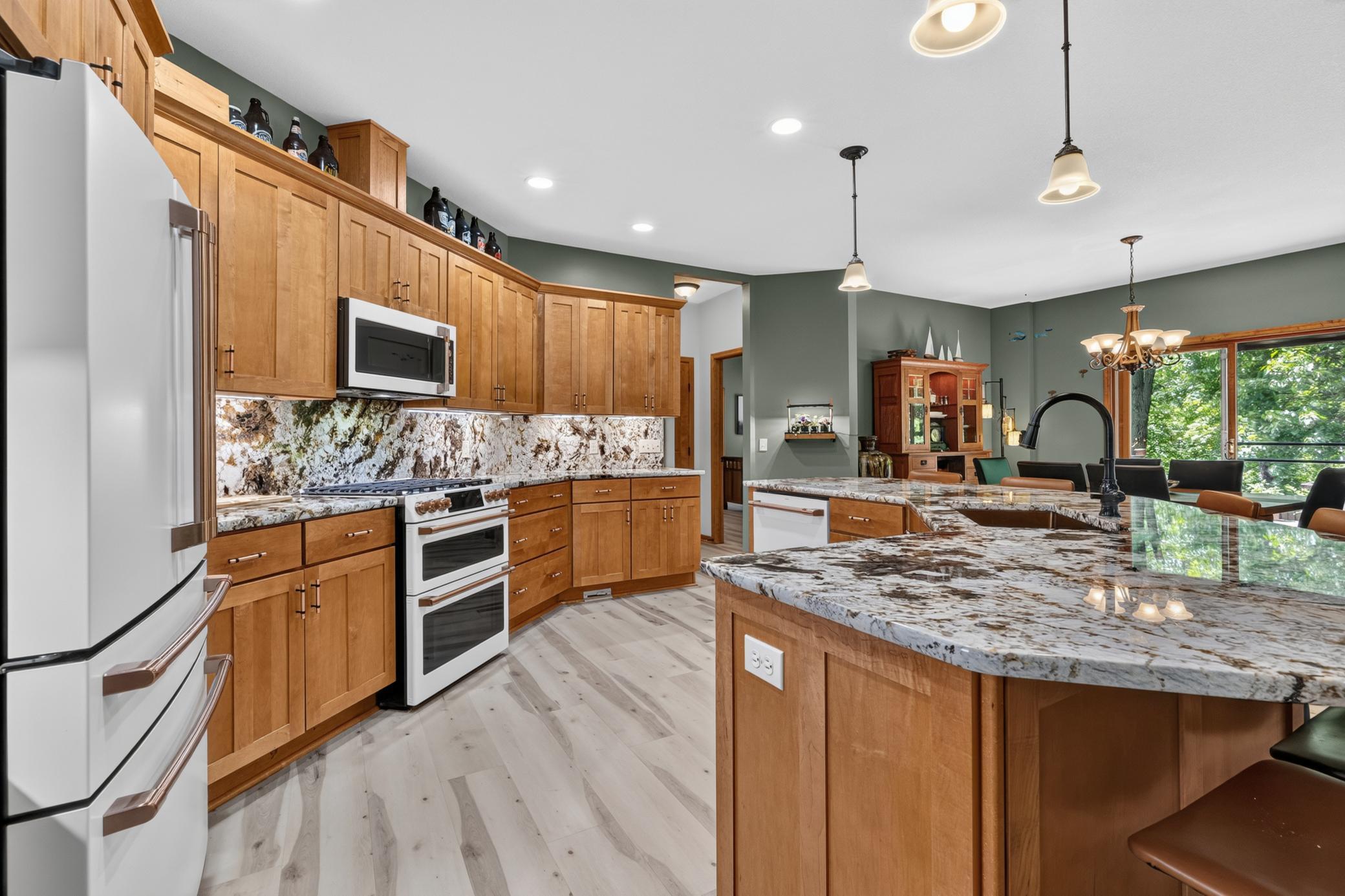 2005 single family home for sale at 24773 Cove Trail in Nisswa, MN — 5 bed, 3 bath (photo 7 of 43)