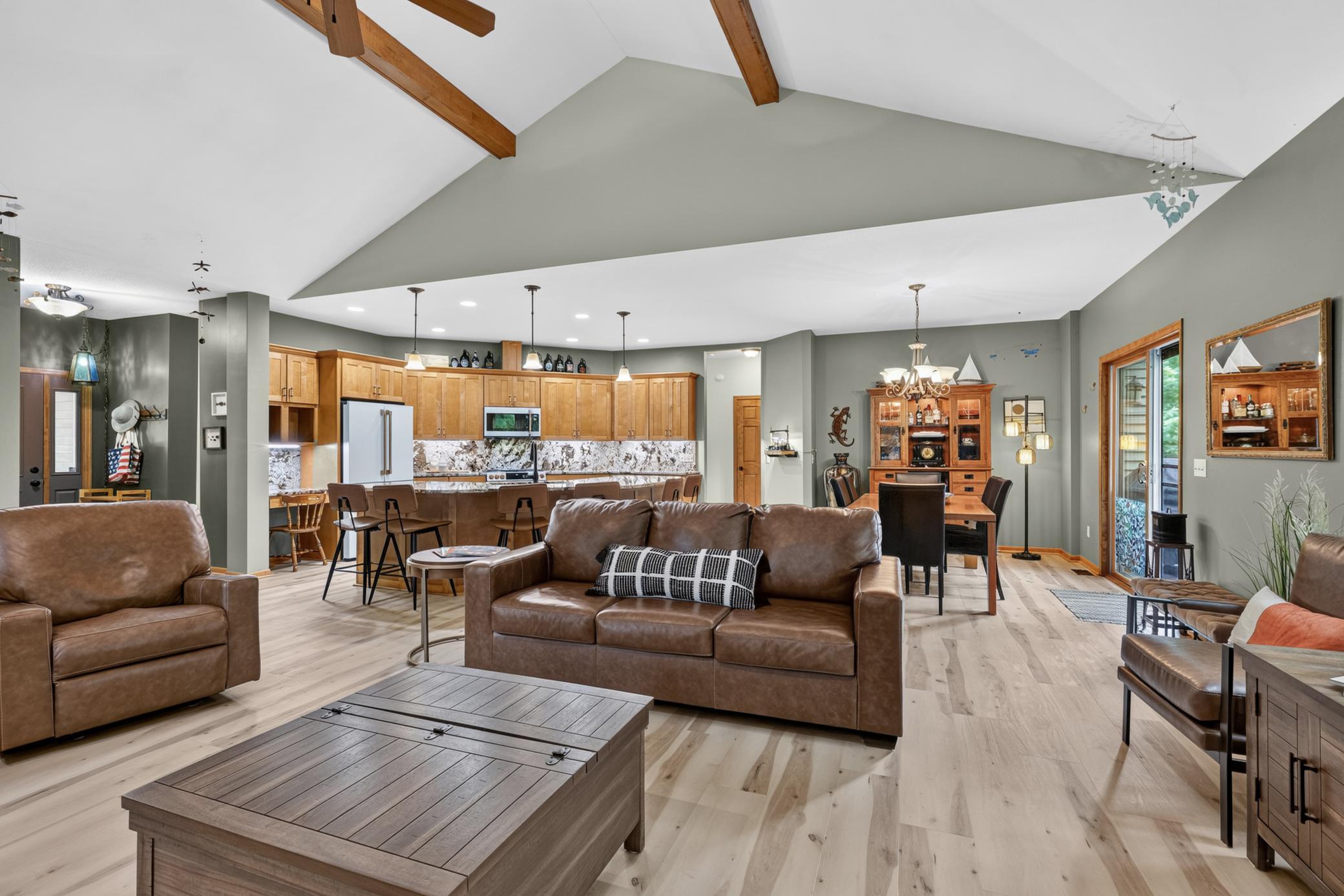 2005 single family home for sale at 24773 Cove Trail in Nisswa, MN — 5 bed, 3 bath (photo 10 of 43)