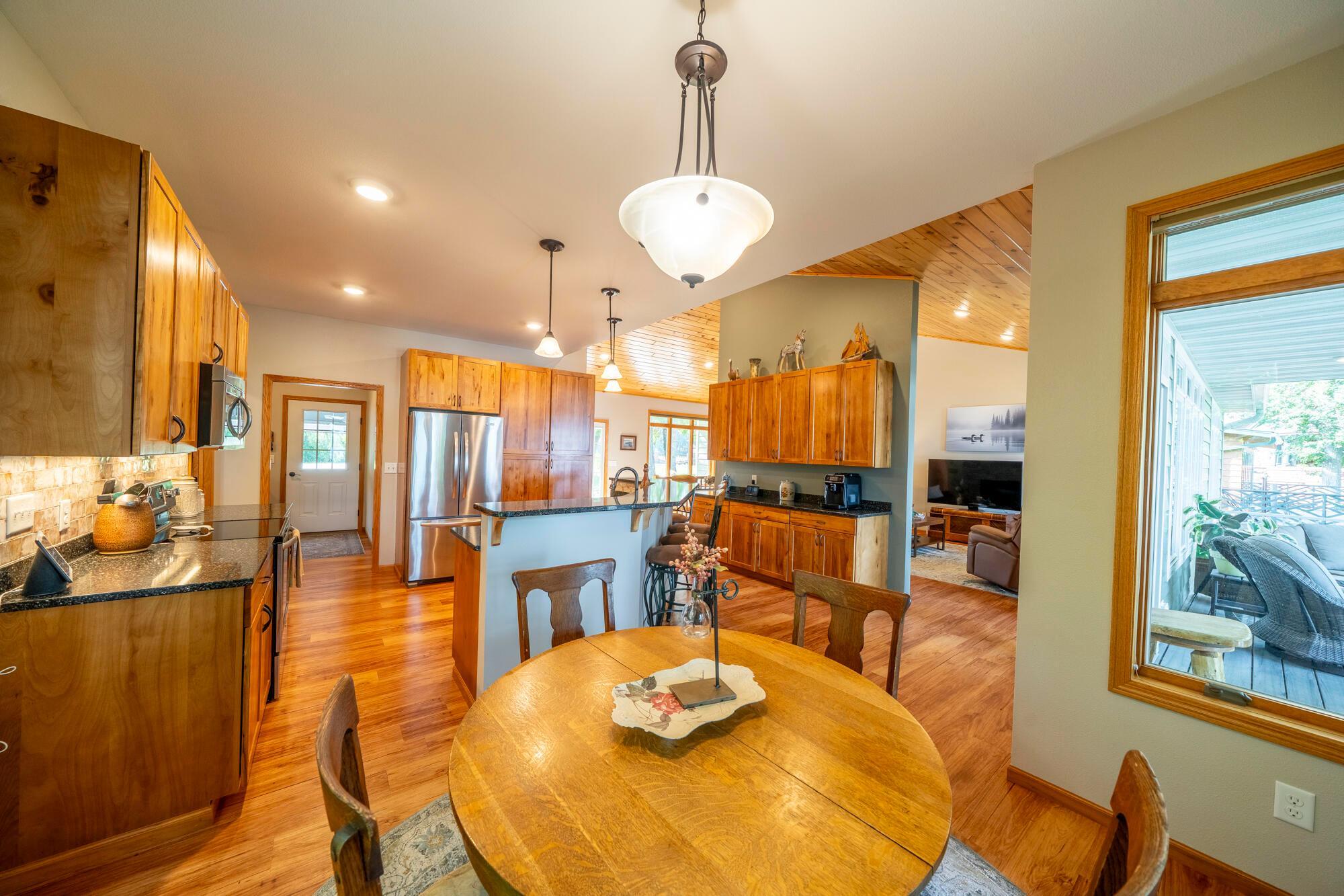 2014 single family home for sale at 50201 Fish Lake Way in Detroit Lakes, MN — 3 bed, 3 bath (photo 16 of 43)