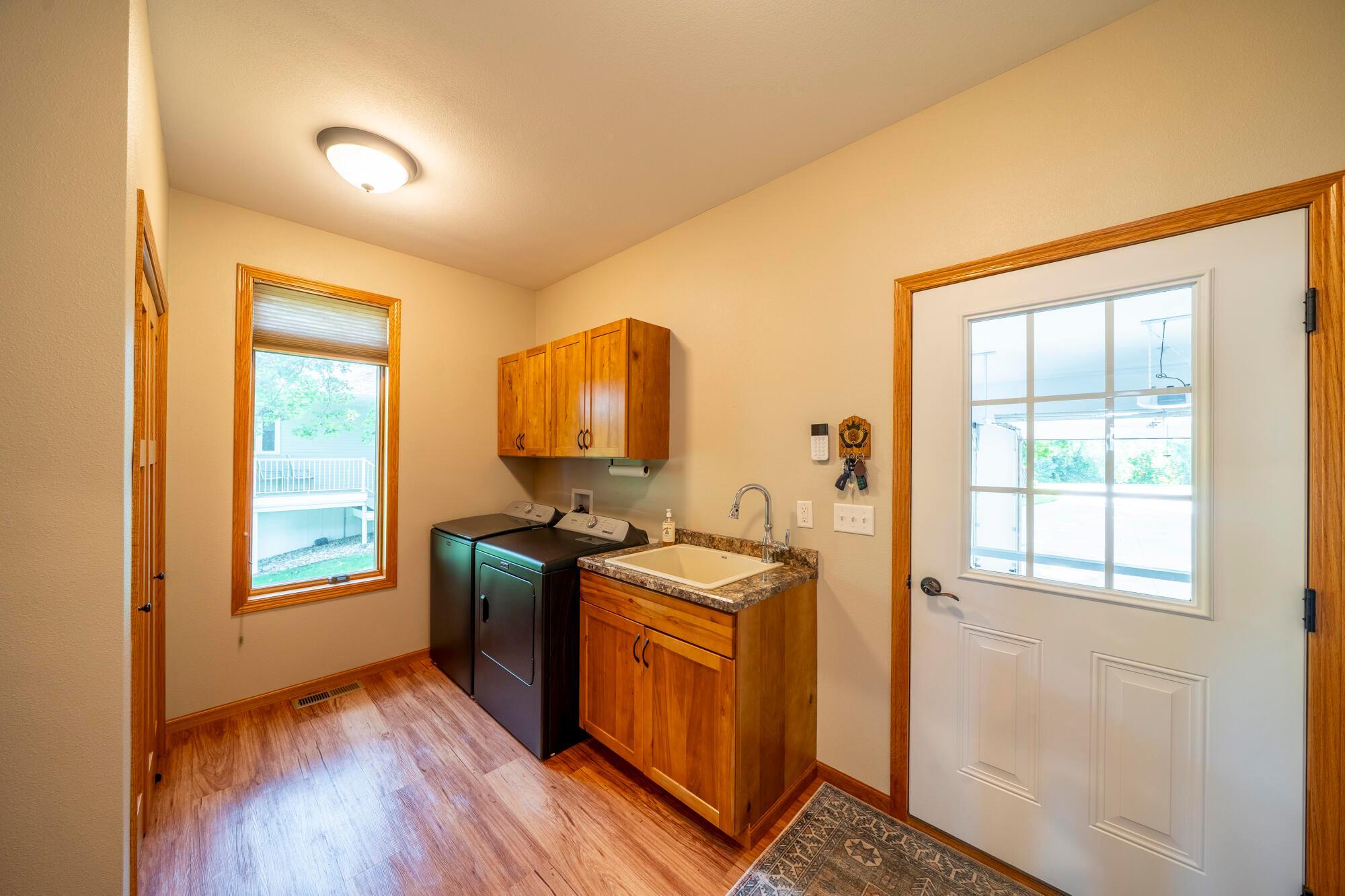 2014 single family home for sale at 50201 Fish Lake Way in Detroit Lakes, MN — 3 bed, 3 bath (photo 20 of 43)