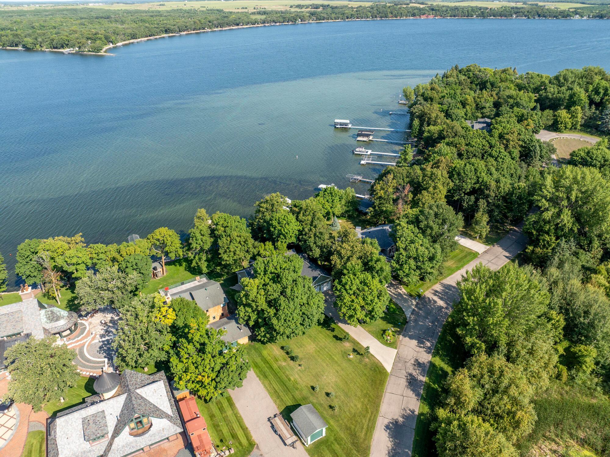 2014 single family home for sale at 50201 Fish Lake Way in Detroit Lakes, MN — 3 bed, 3 bath (photo 35 of 43)