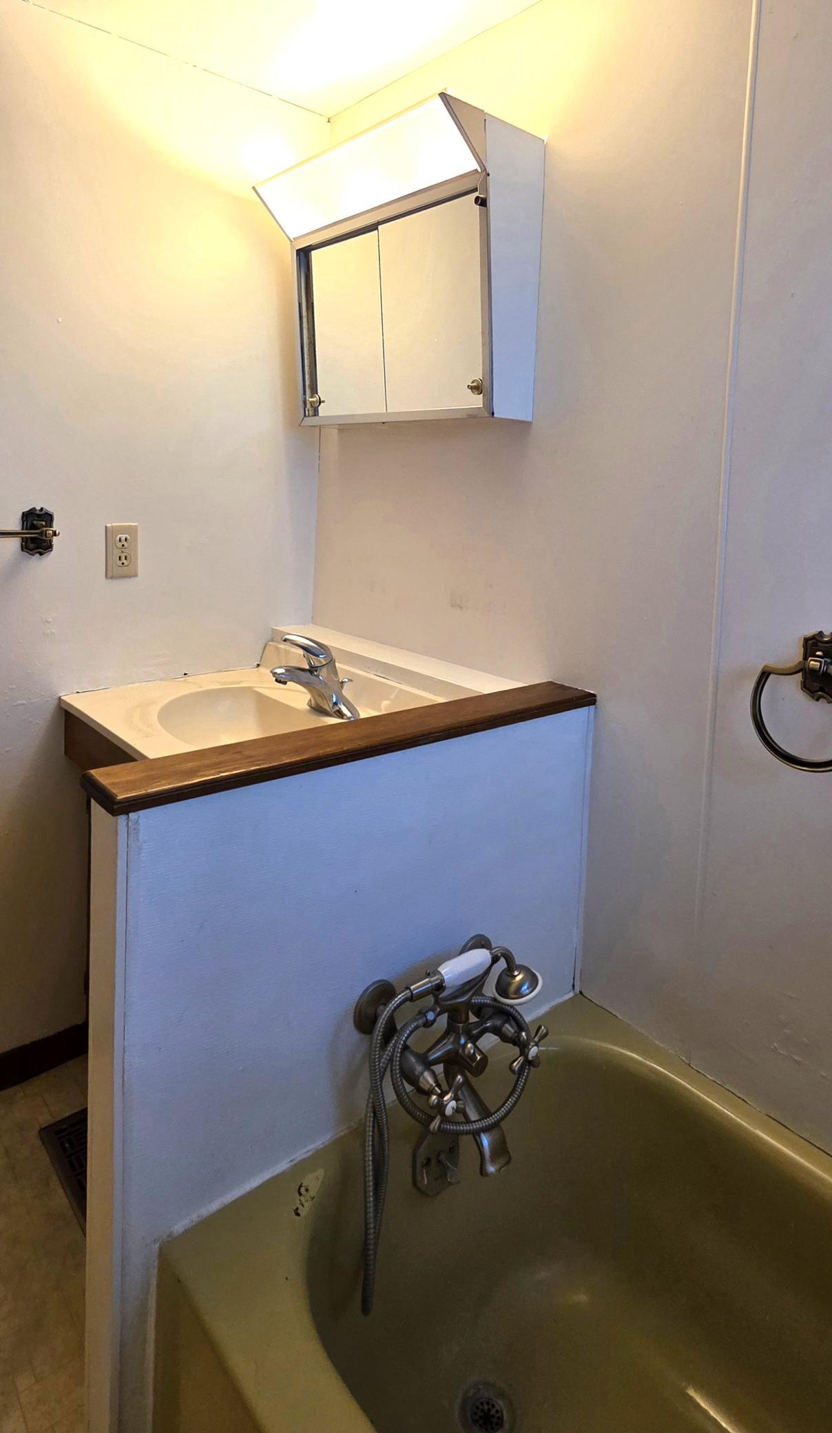 1903 single family home for sale at 109 5th Street in Kathryn, ND — 3 bed, 2 bath (photo 20 of 44)