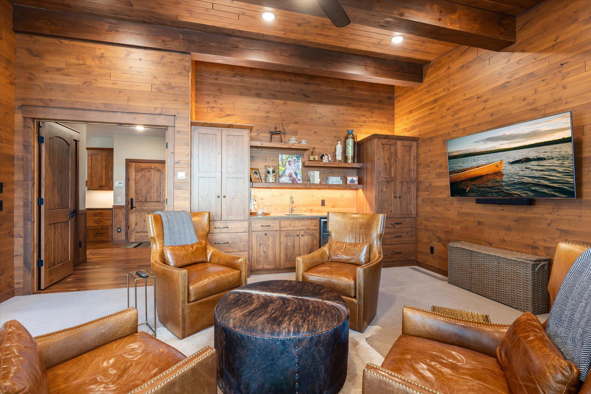 2019 single family home for sale at 37353 & 37344 Silver Peak Road in Crosslake, MN — 6 bed, 5 bath (photo 20 of 69)