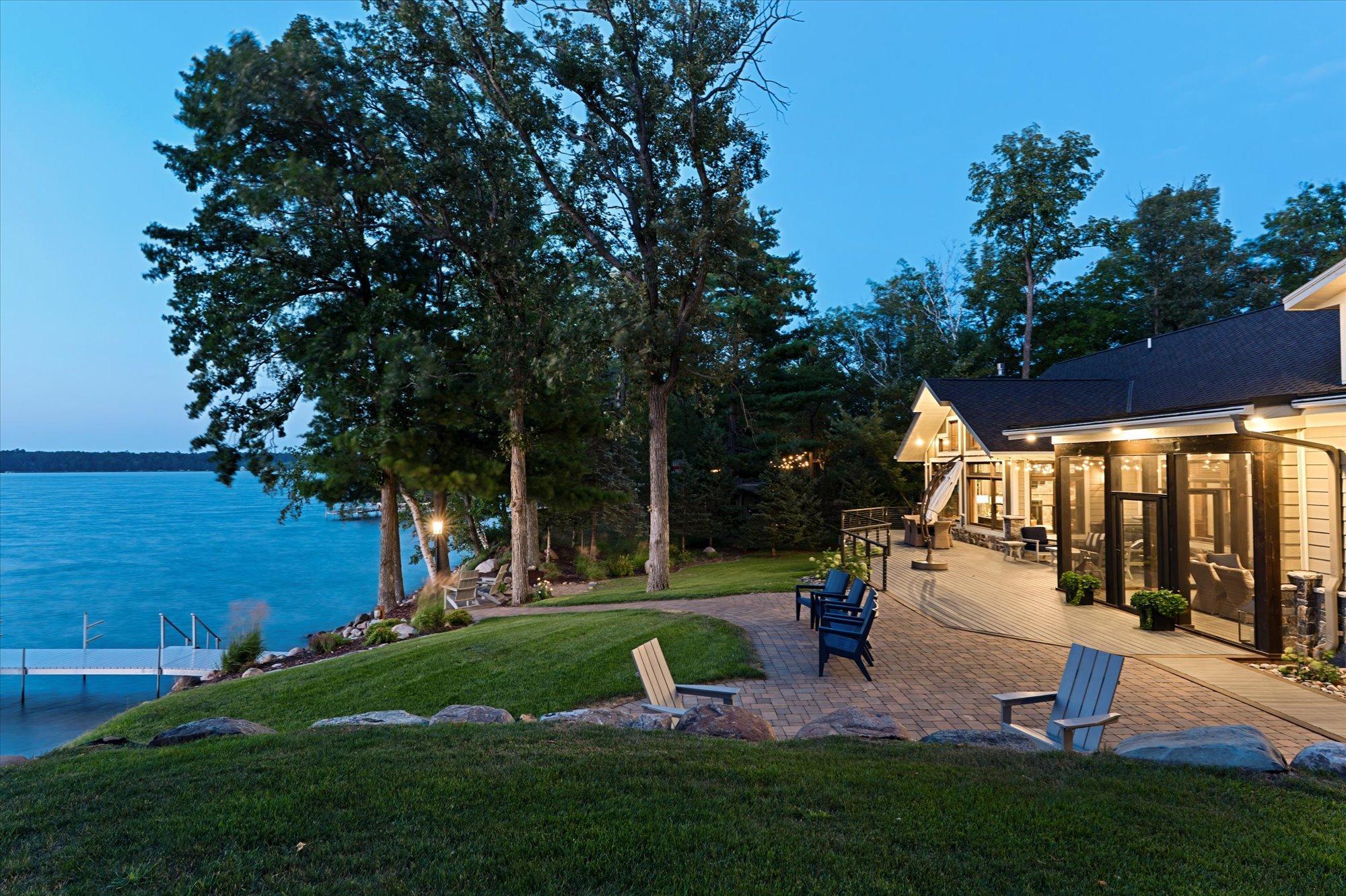 2019 single family home for sale at 37353 & 37344 Silver Peak Road in Crosslake, MN — 6 bed, 5 bath (photo 23 of 69)
