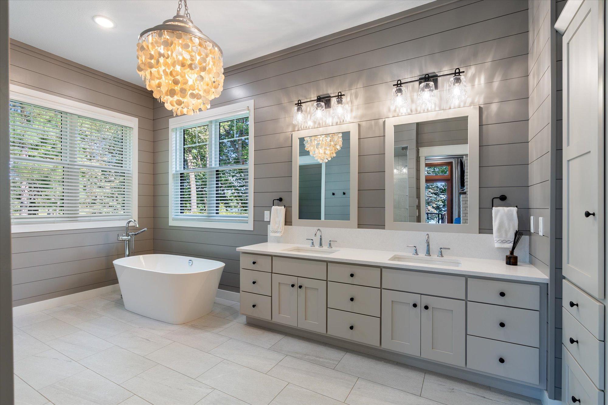 2019 single family home for sale at 37353 & 37344 Silver Peak Road in Crosslake, MN — 6 bed, 5 bath (photo 31 of 69)