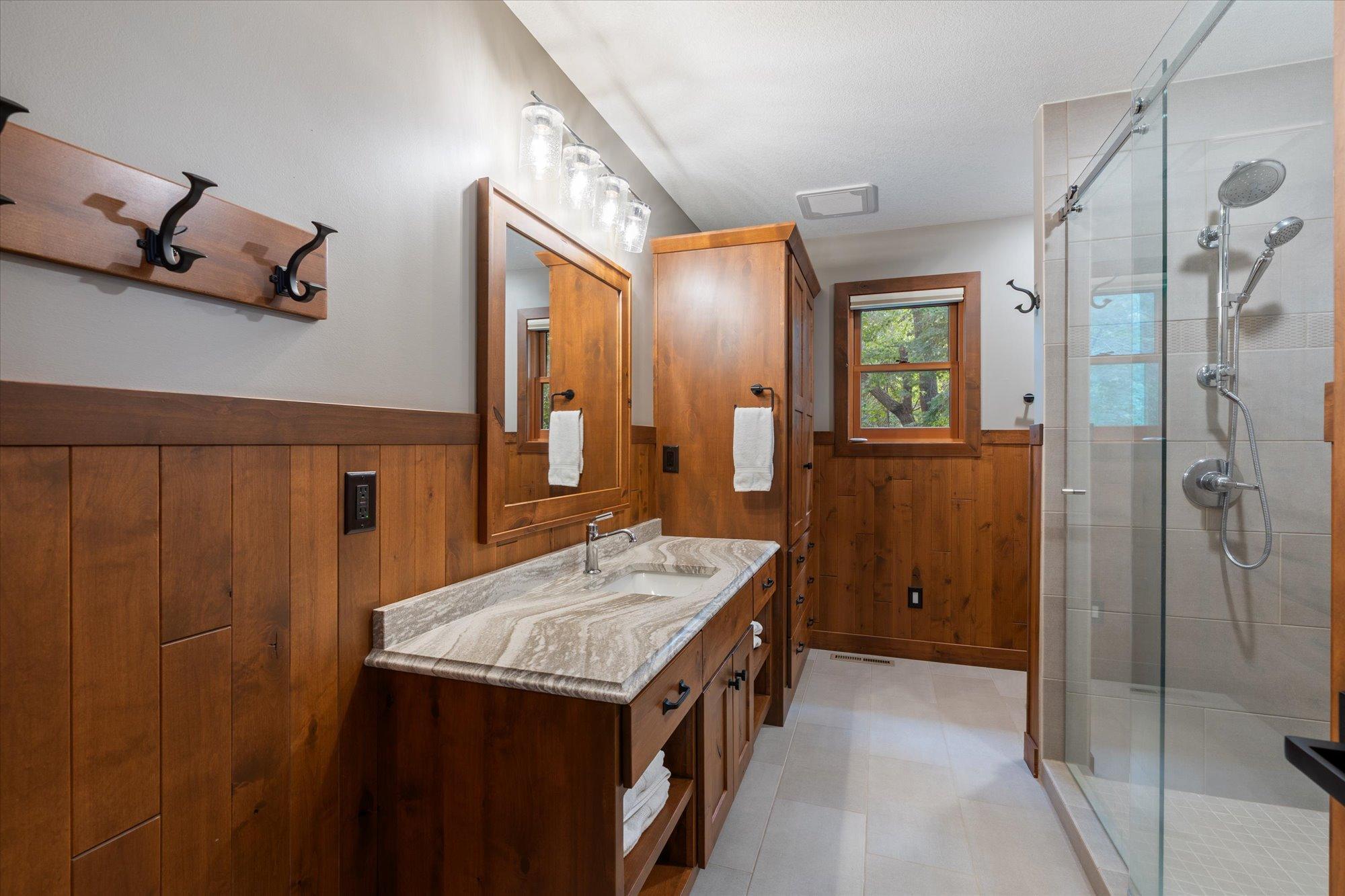 2019 single family home for sale at 37353 & 37344 Silver Peak Road in Crosslake, MN — 6 bed, 5 bath (photo 42 of 69)